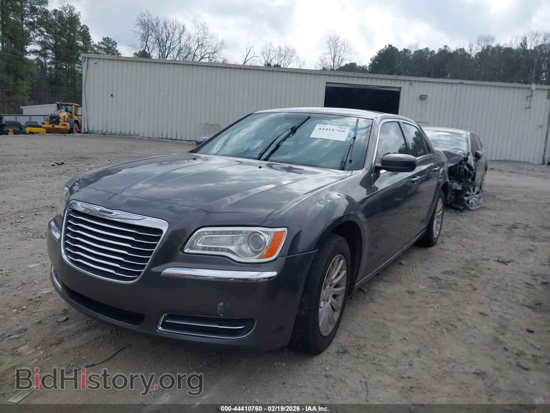2014 CHRYSLER 300 - VIN: 2C3CCAAG8EH128029 - Фото 2