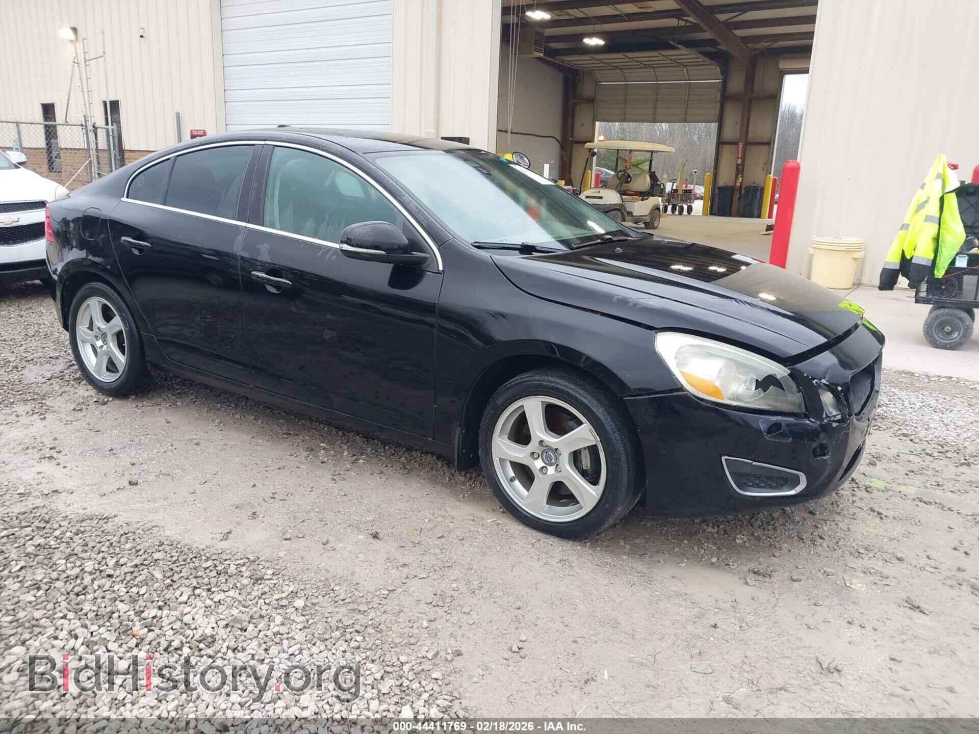 Фотография YV1622FS9C2095153 - VOLVO S60 2012