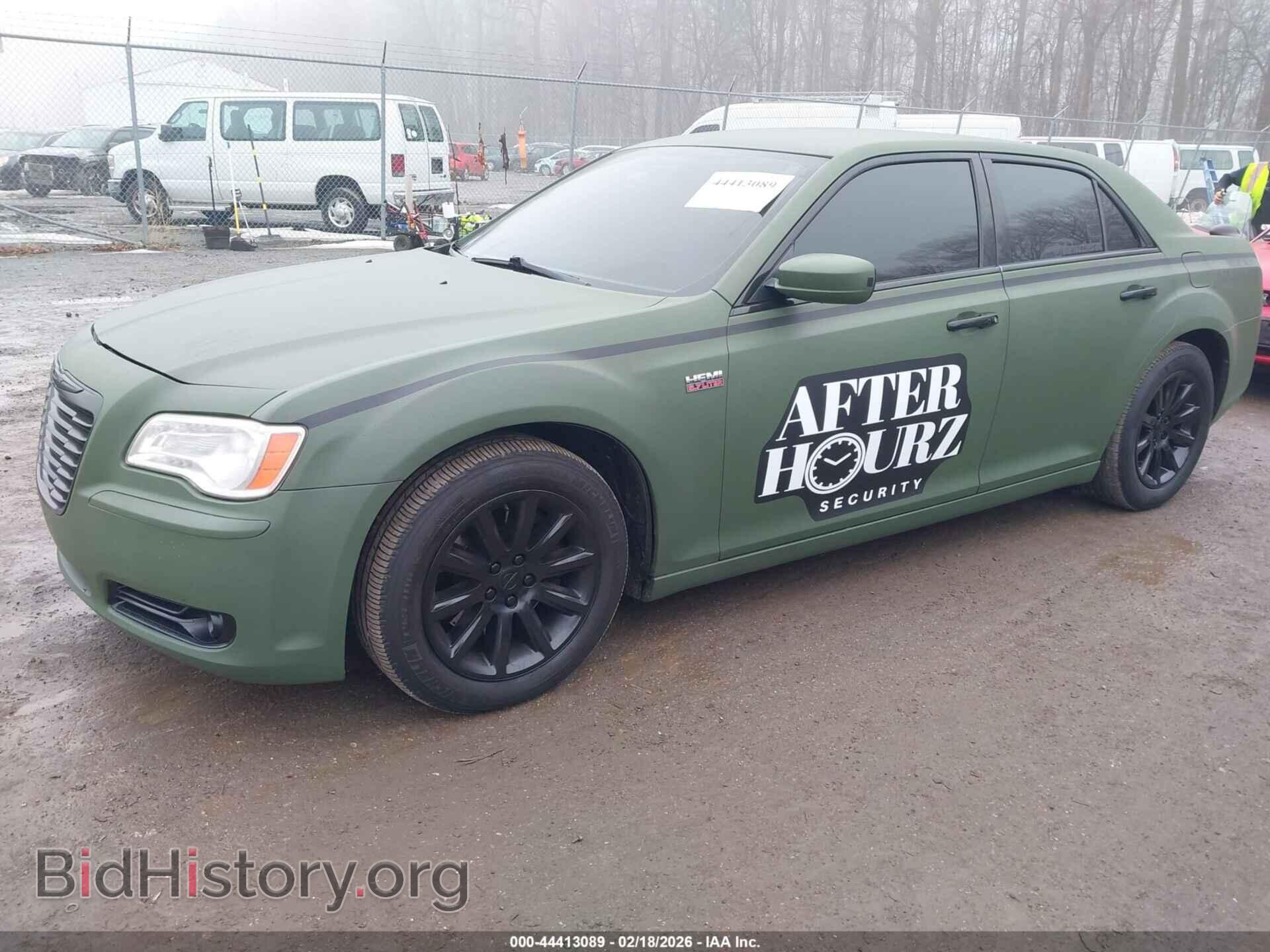 2013 CHRYSLER 300C - VIN: 2C3CCAET1DH568907 - Фото 2