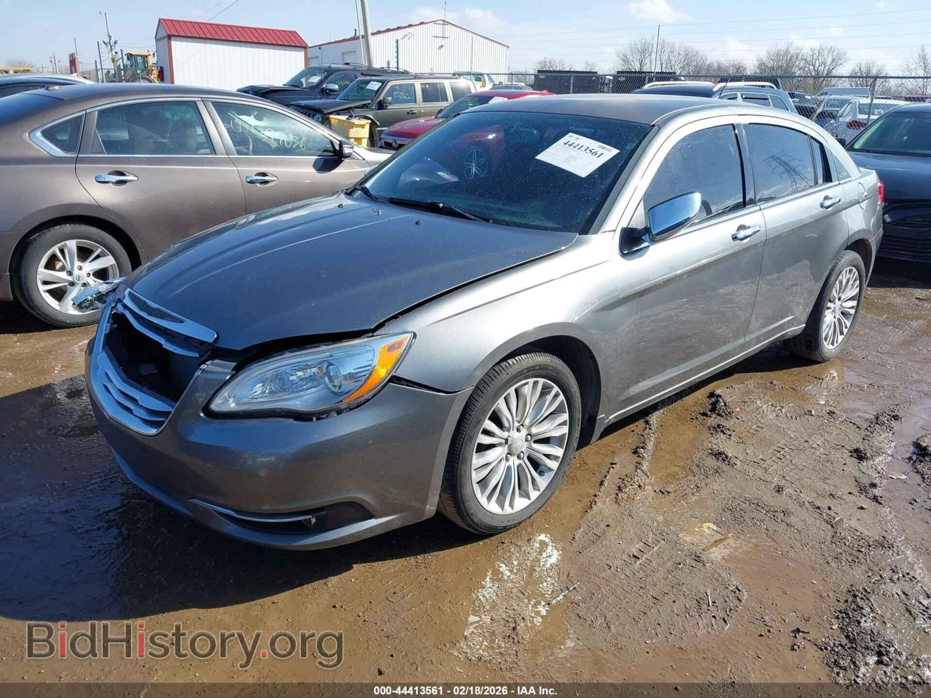 2012 CHRYSLER 200 - VIN: 1C3CCBCG9CN307090 - Фото 2