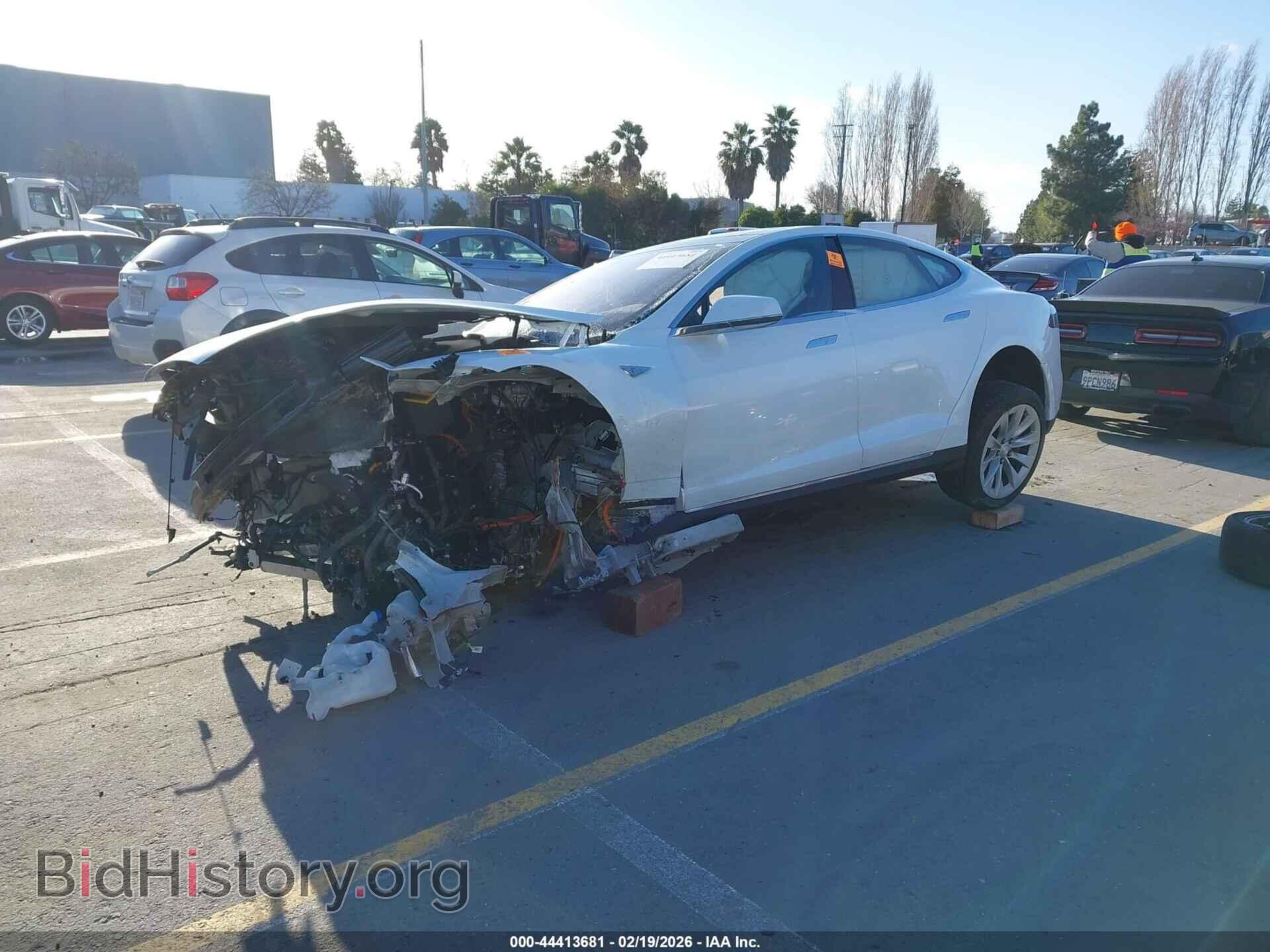 2016 TESLA MODEL S - VIN: 5YJSA1E23GF133143 - Фото 2