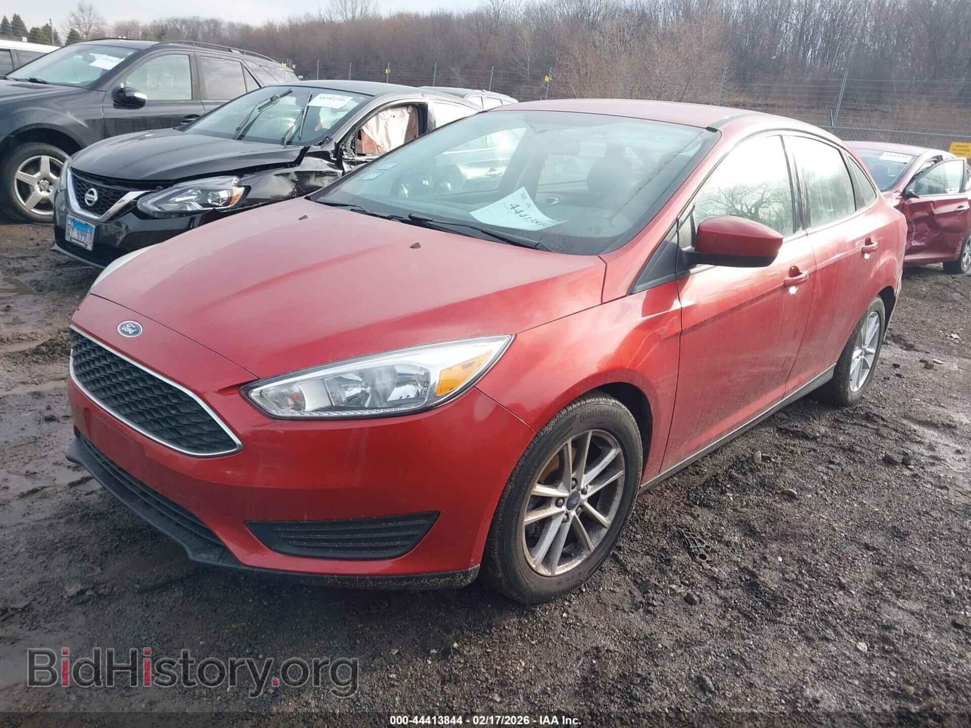 2018 FORD FOCUS - VIN: 1FADP3F22JL320823 - Фото 2