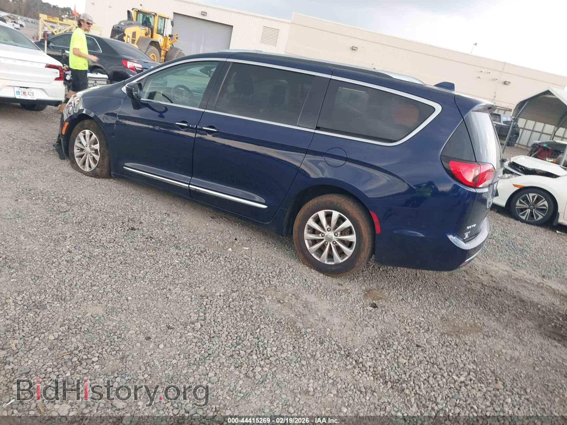 2019 CHRYSLER PACIFICA - VIN: 2C4RC1BG1KR561069 - Photo 3