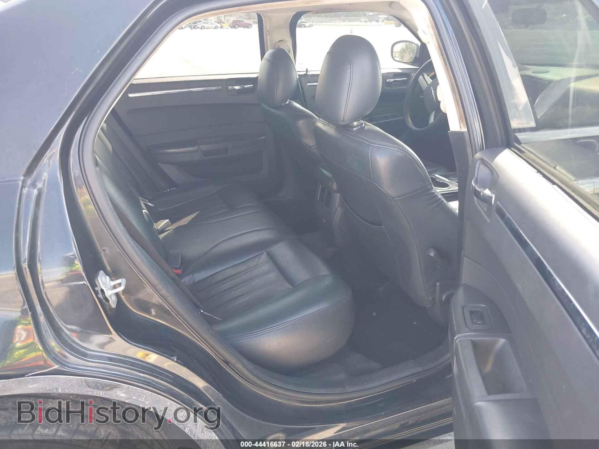 2010 CHRYSLER 300 - VIN: 2C3CA4CD4AH164093 - Фото 8