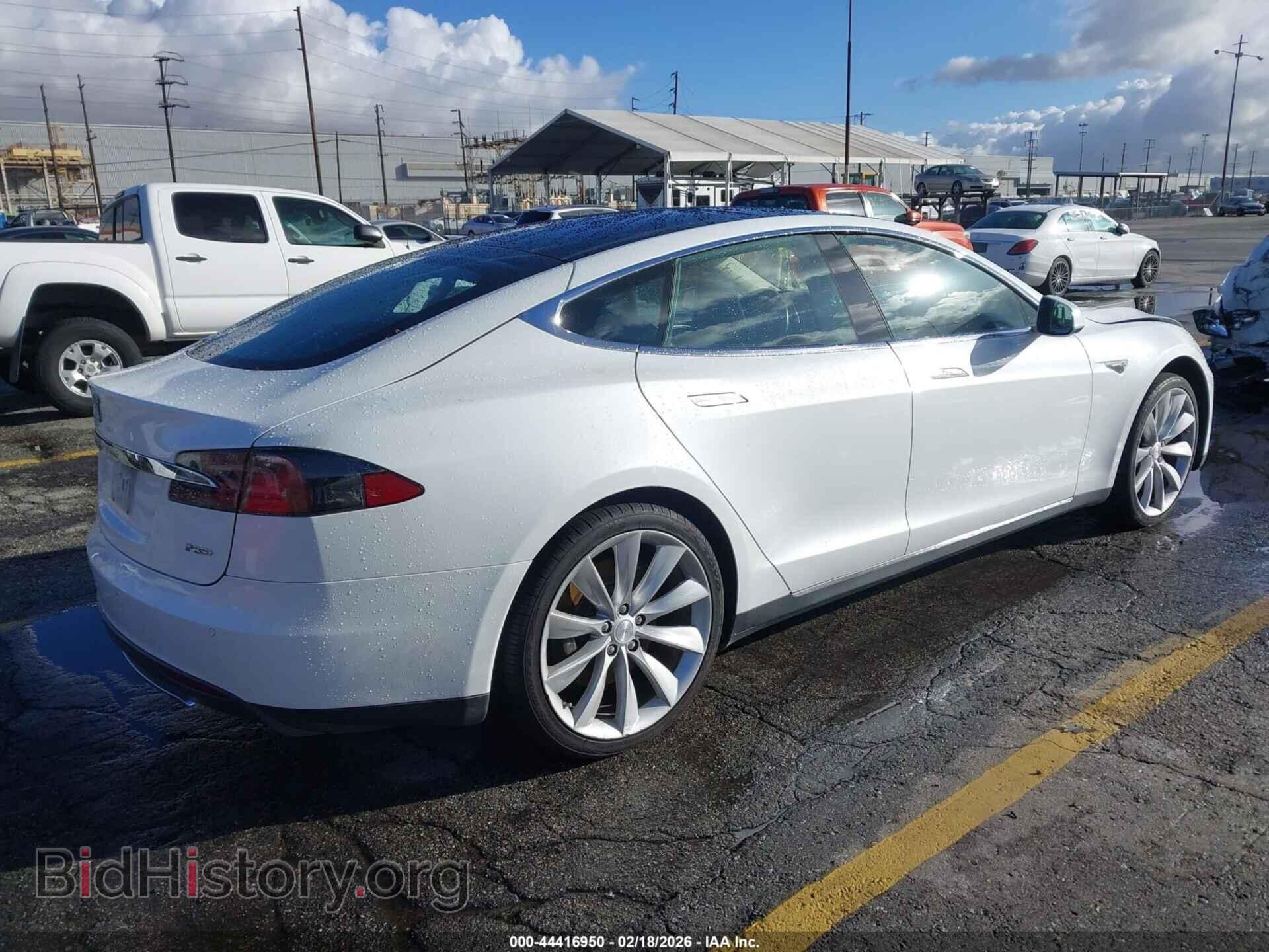 2014 TESLA MODEL S - VIN: 5YJSA1H17EFP42509 - Фото 4