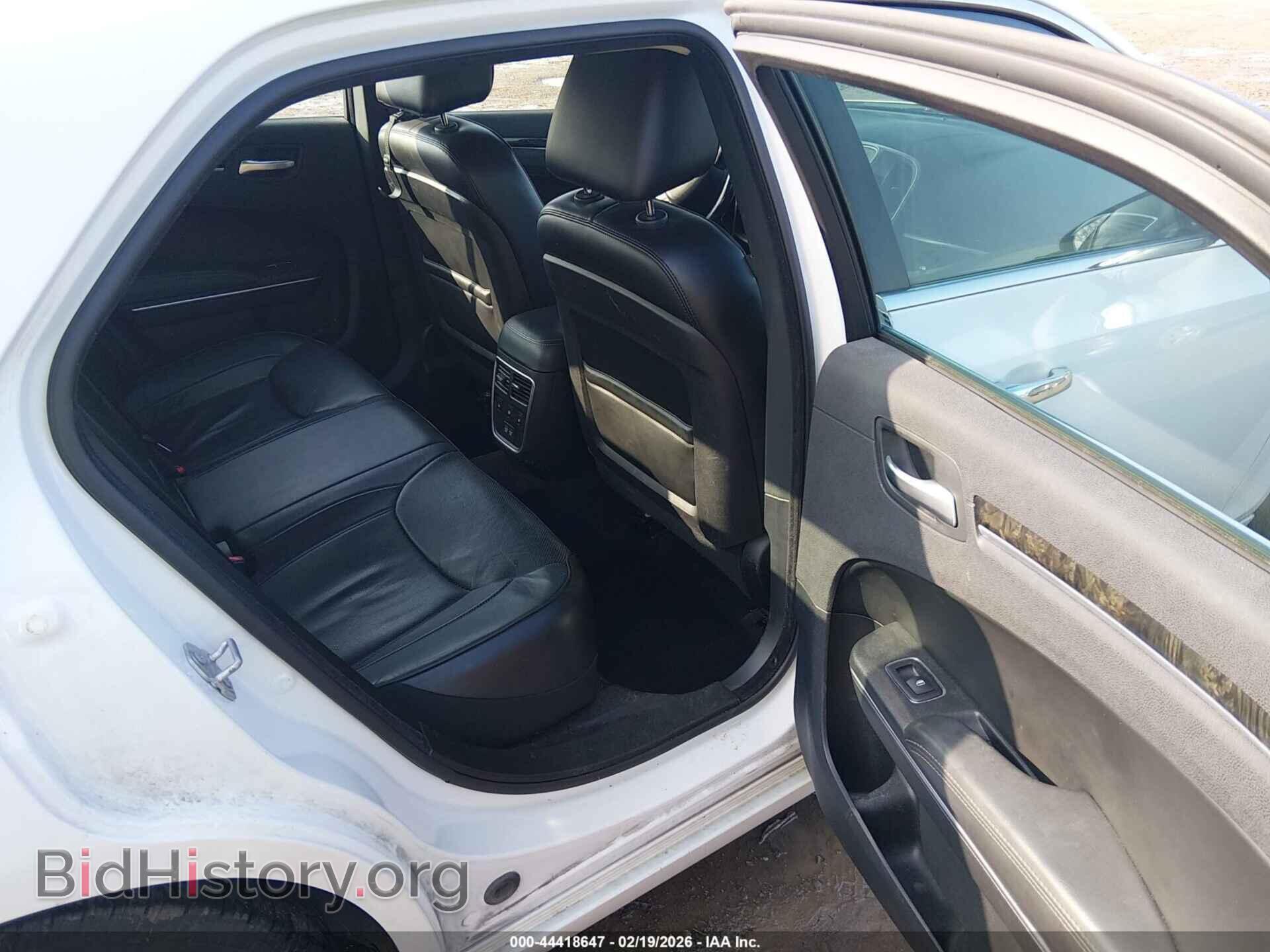 2016 CHRYSLER 300C - VIN: 2C3CCAEG0GH358032 - Фото 8
