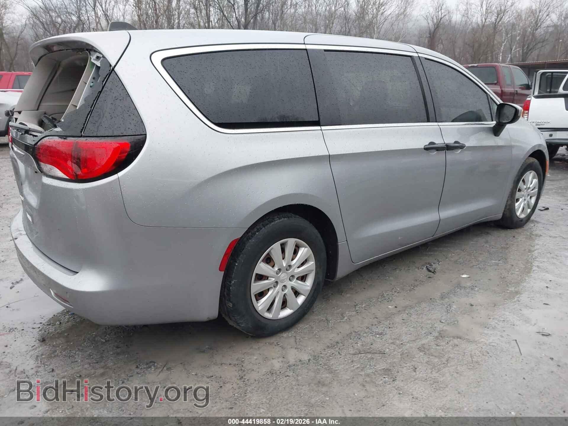 2018 CHRYSLER PACIFICA - VIN: 2C4RC1AG2JR109776 - Photo 4