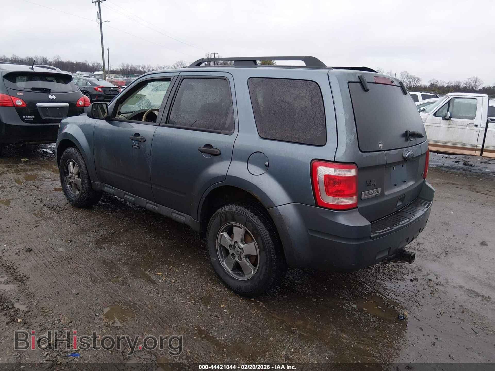 2011 FORD ESCAPE - VIN: 1FMCU0DG3BKA68854 - Фото 3