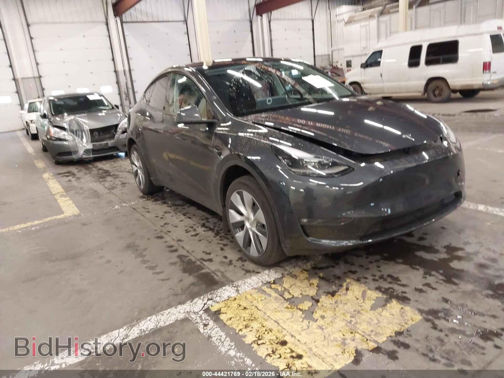 Фотография 7SAYGDEE9RF991825 - TESLA MODEL Y 2024