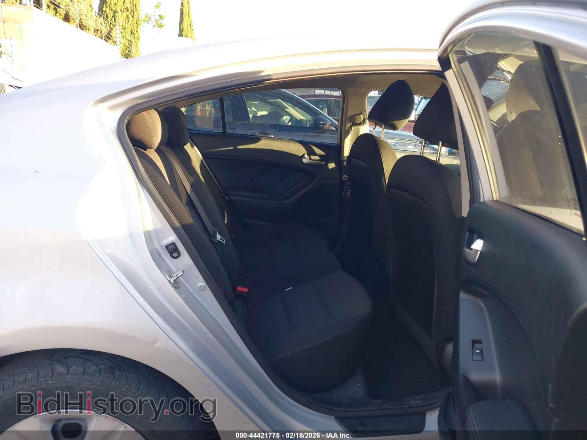 2017 KIA FORTE - VIN: 3KPFK4A7XHE031492 - Фото 8