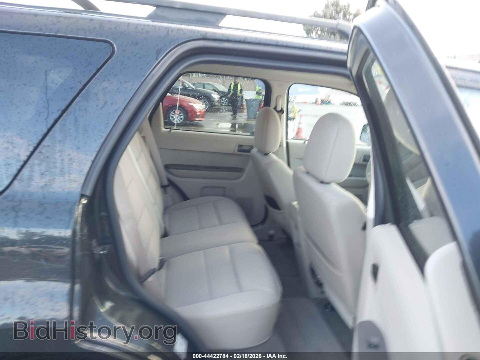 2011 FORD ESCAPE - VIN: 1FMCU0DG7BKA93028 - Фото 8