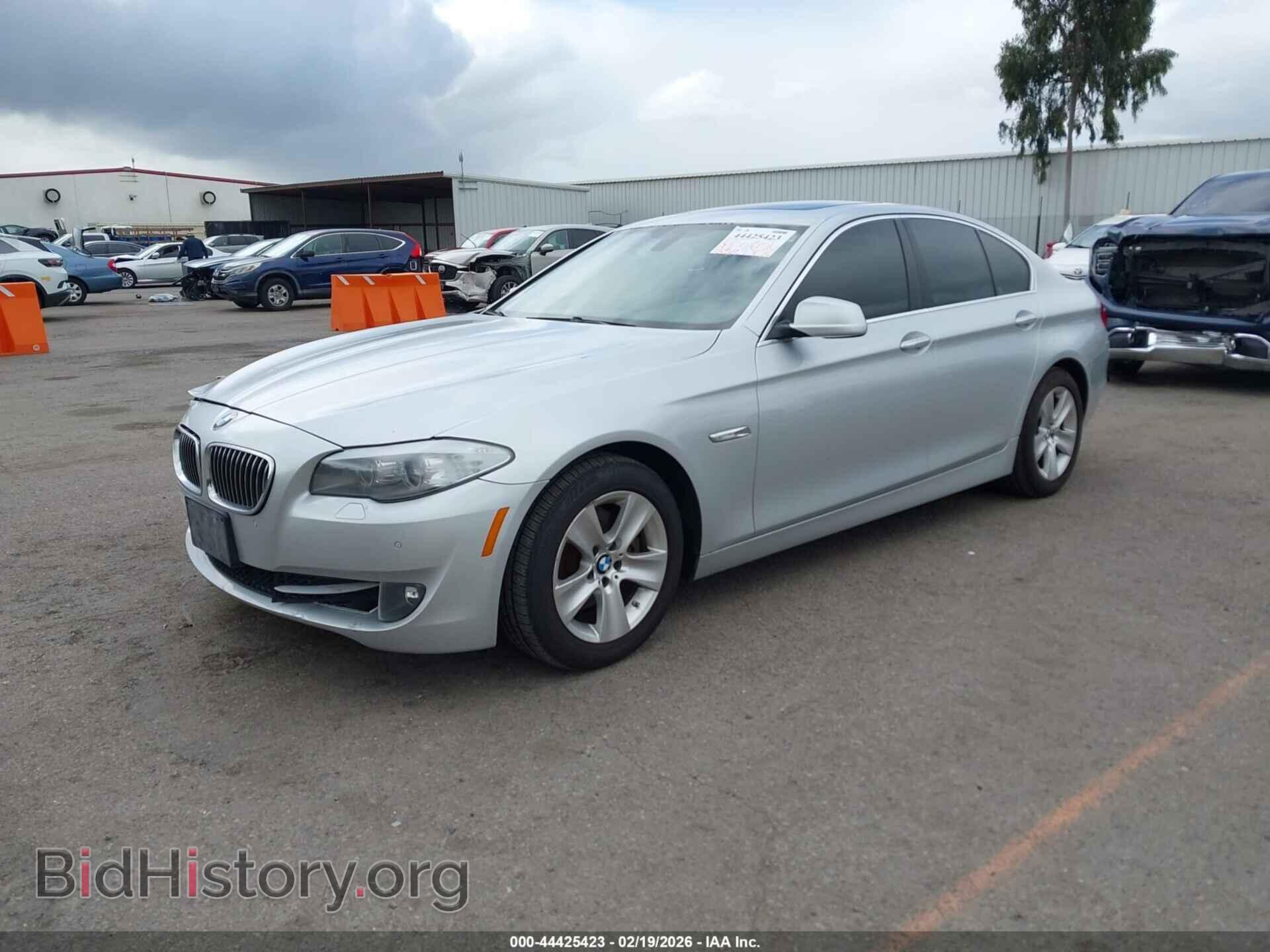 2013 BMW 528I - VIN: WBAXG5C56DD229552 - Фото 2