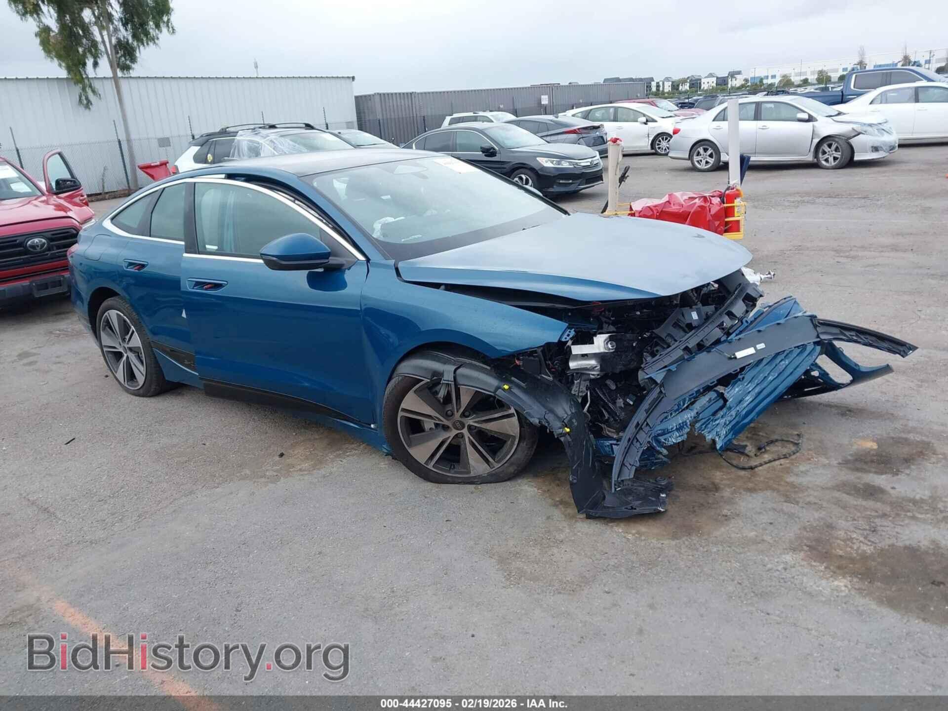 Photo WAU2CAGH0SA019465 - AUDI A6 E-TRON 2025