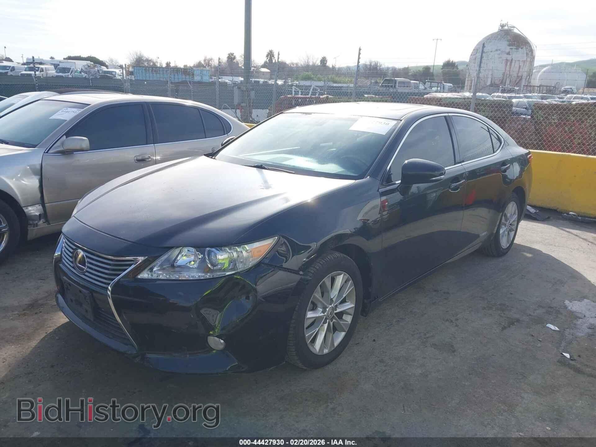 2015 LEXUS ES 300H - VIN: JTHBW1GG5F2090600 - Photo 2