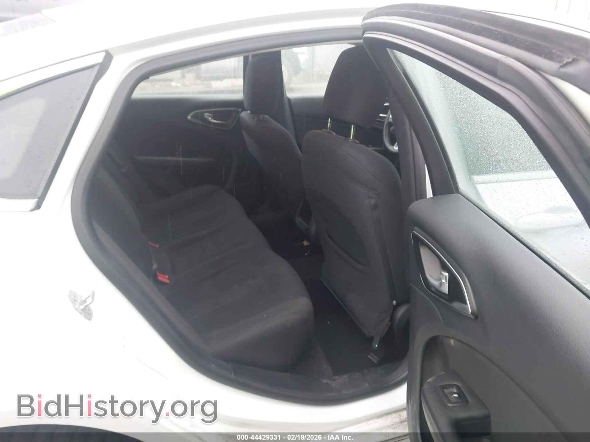 2016 CHRYSLER 200 - VIN: 1C3CCCAB9GN149028 - Фото 8