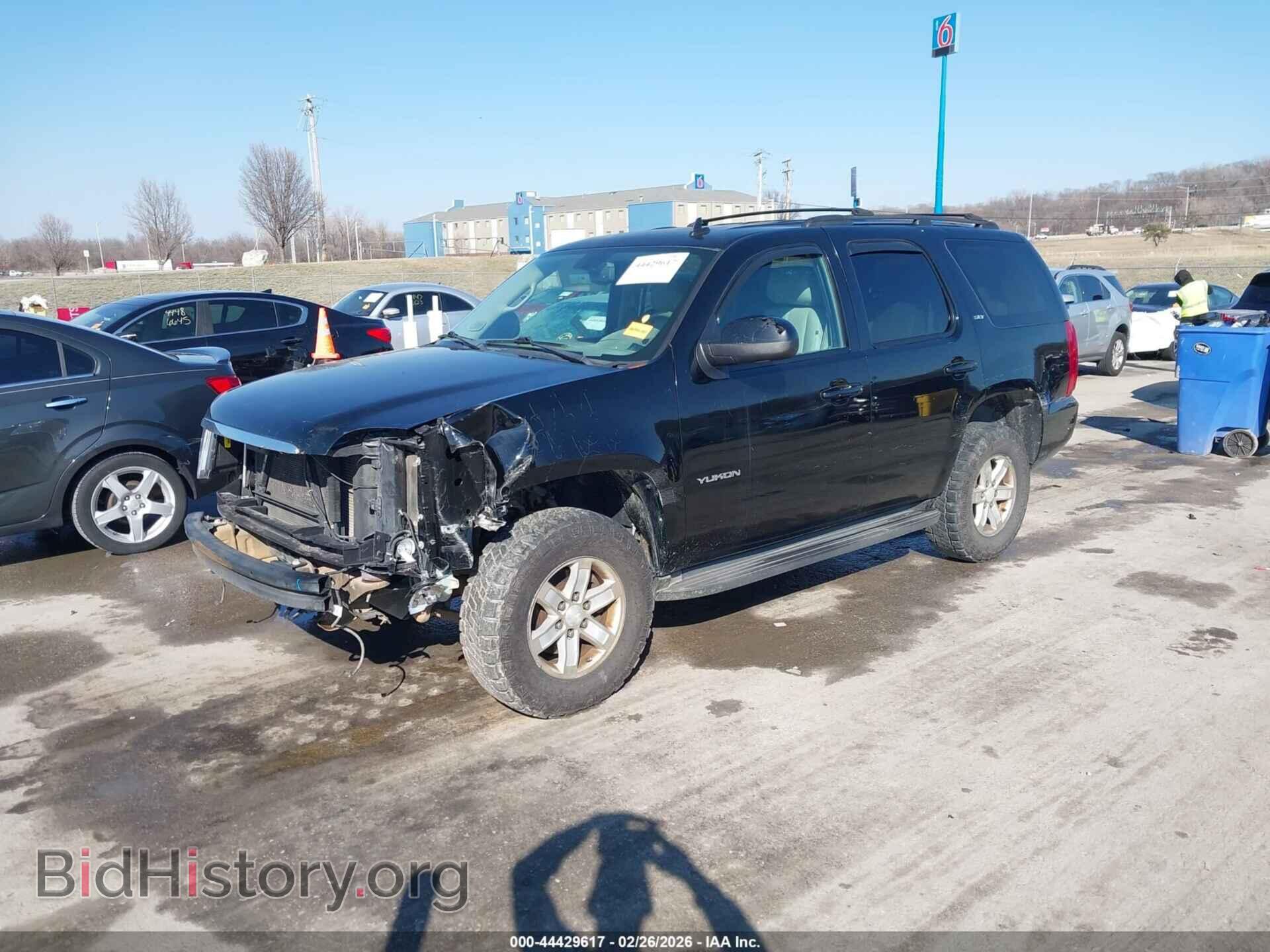 2012 GMC YUKON - VIN: 1GKS2CE07CR198819 - Фото 2
