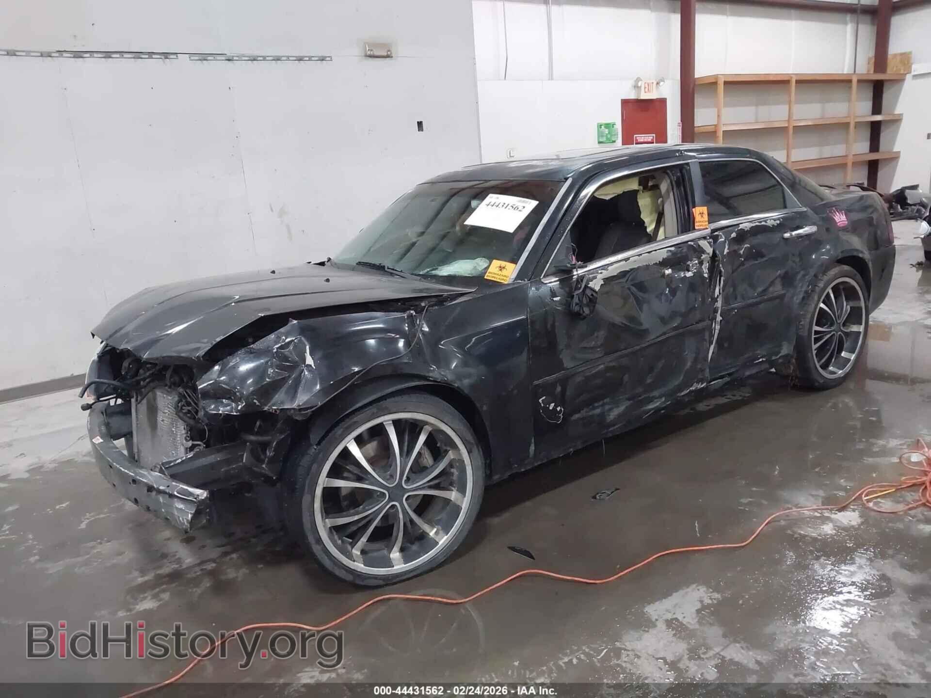 2005 CHRYSLER 300C - VIN: 2C3AA63H35H171130 - Фото 2