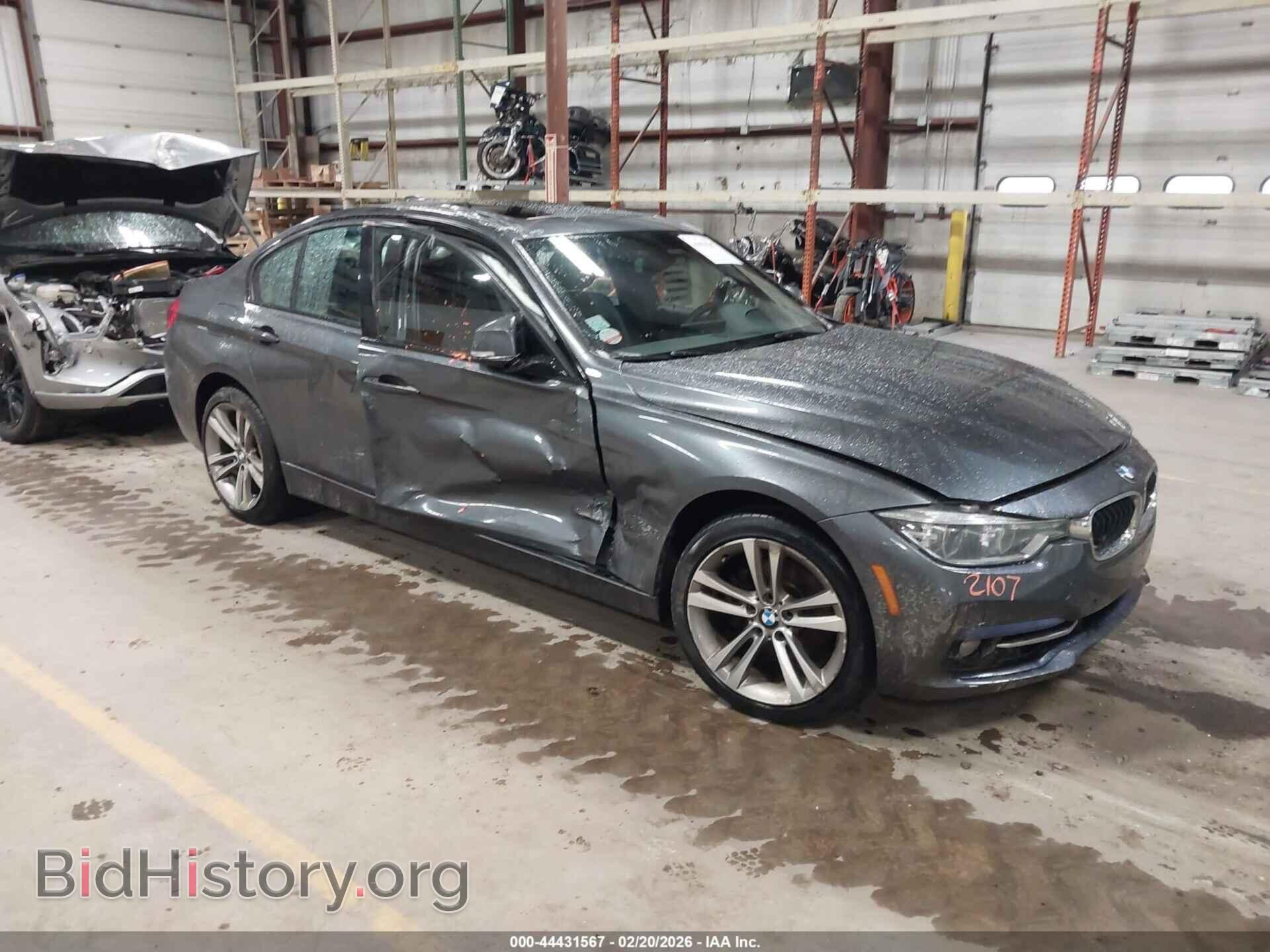 Фотография WBA8D9C39HA012250 - BMW 330I 2017