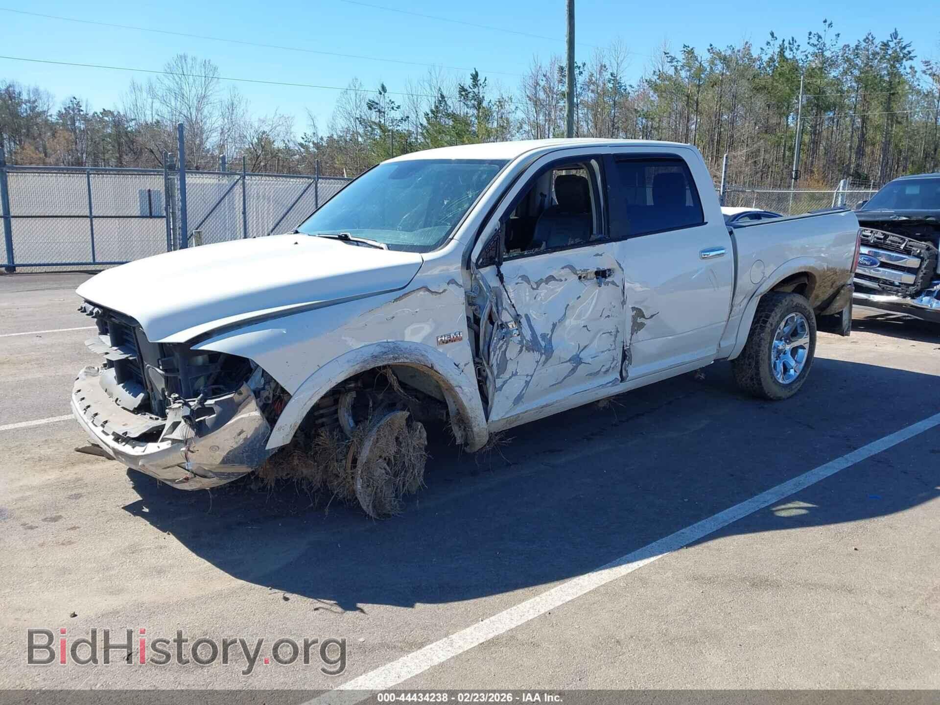 2017 RAM 1500 - VIN: 1C6RR7NT8HS832668 - Фото 2