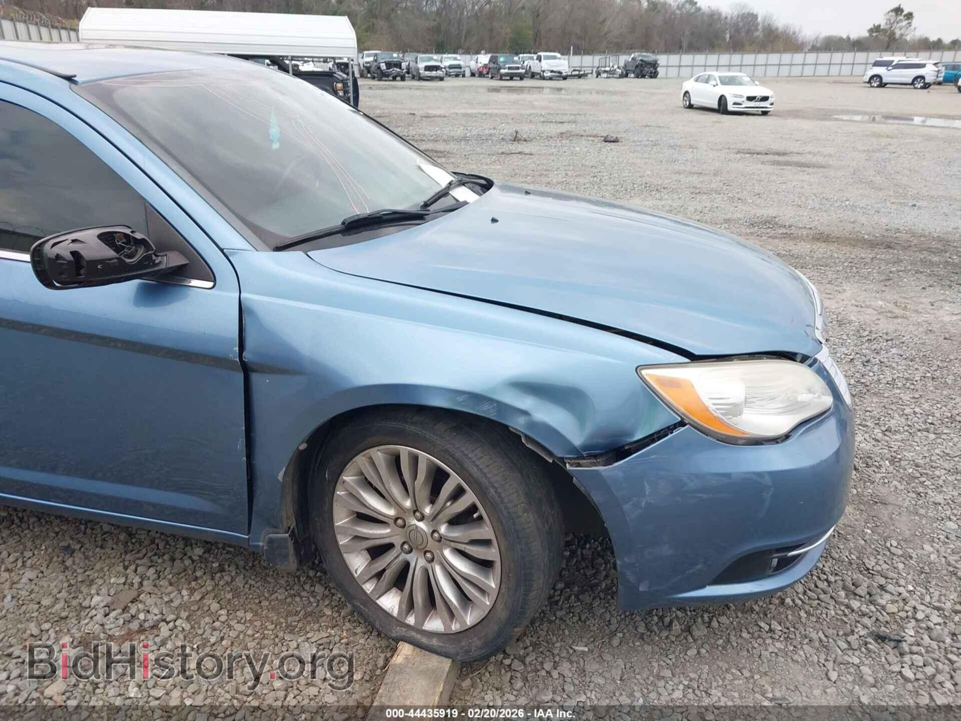 2011 CHRYSLER 200 - VIN: 1C3BC2FB8BN583075 - Photo 6
