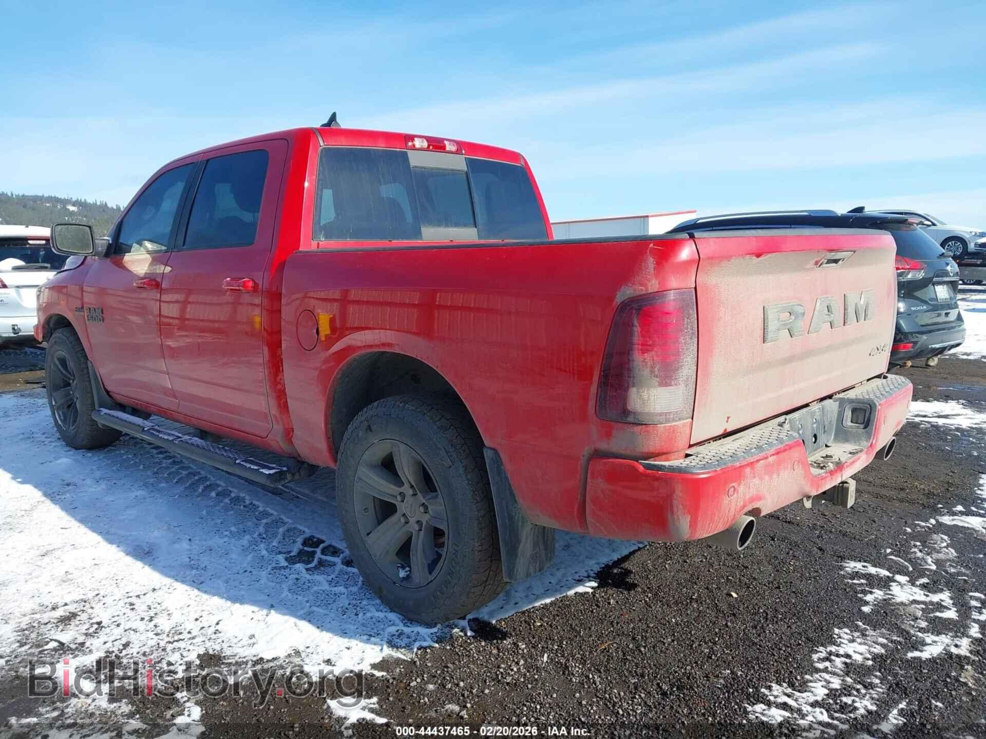 2018 RAM 1500 - VIN: 1C6RR7MT2JS241291 - Фото 3