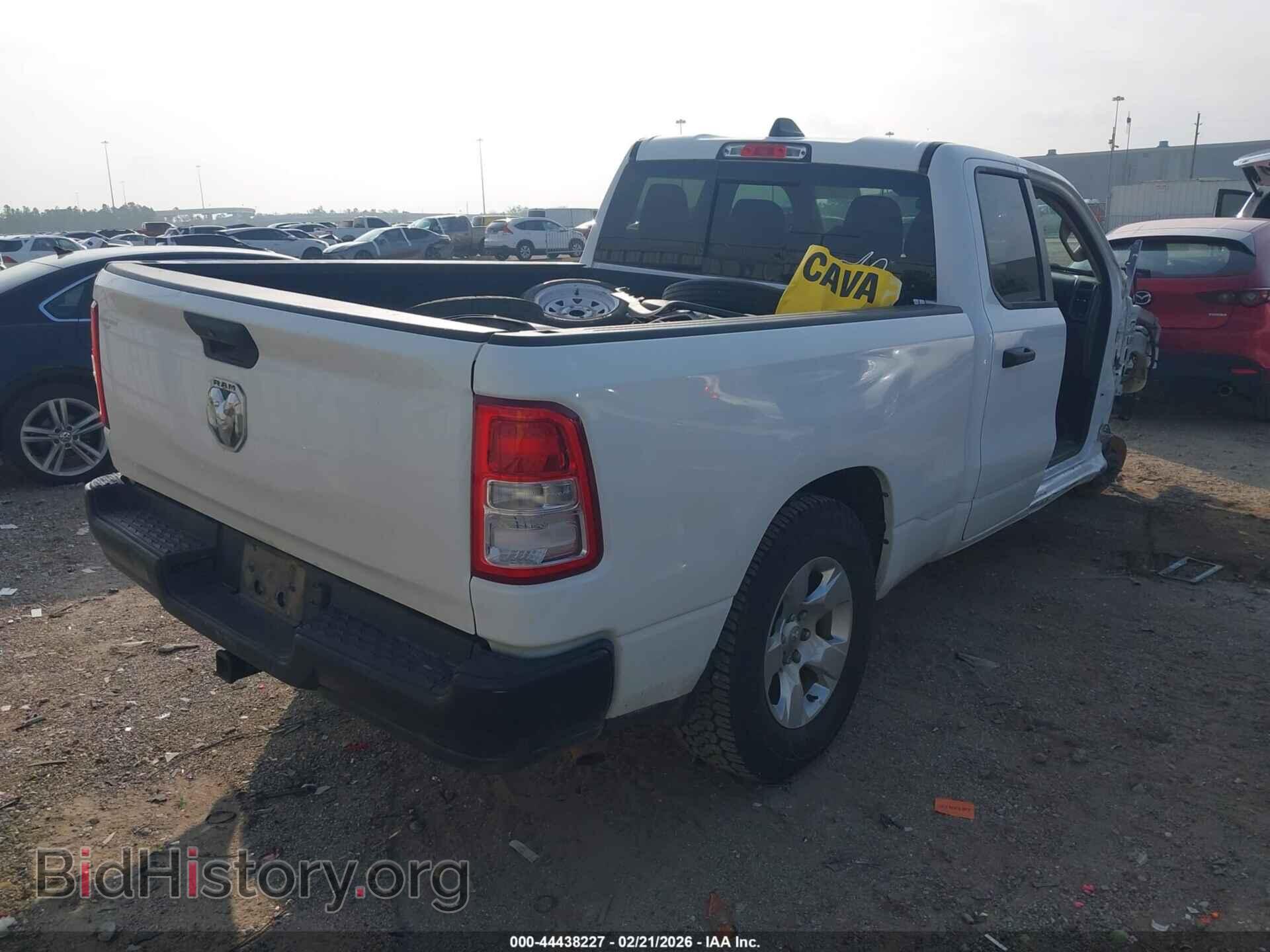 2019 RAM 1500 - VIN: 1C6RRECT4KN526838 - Фото 4