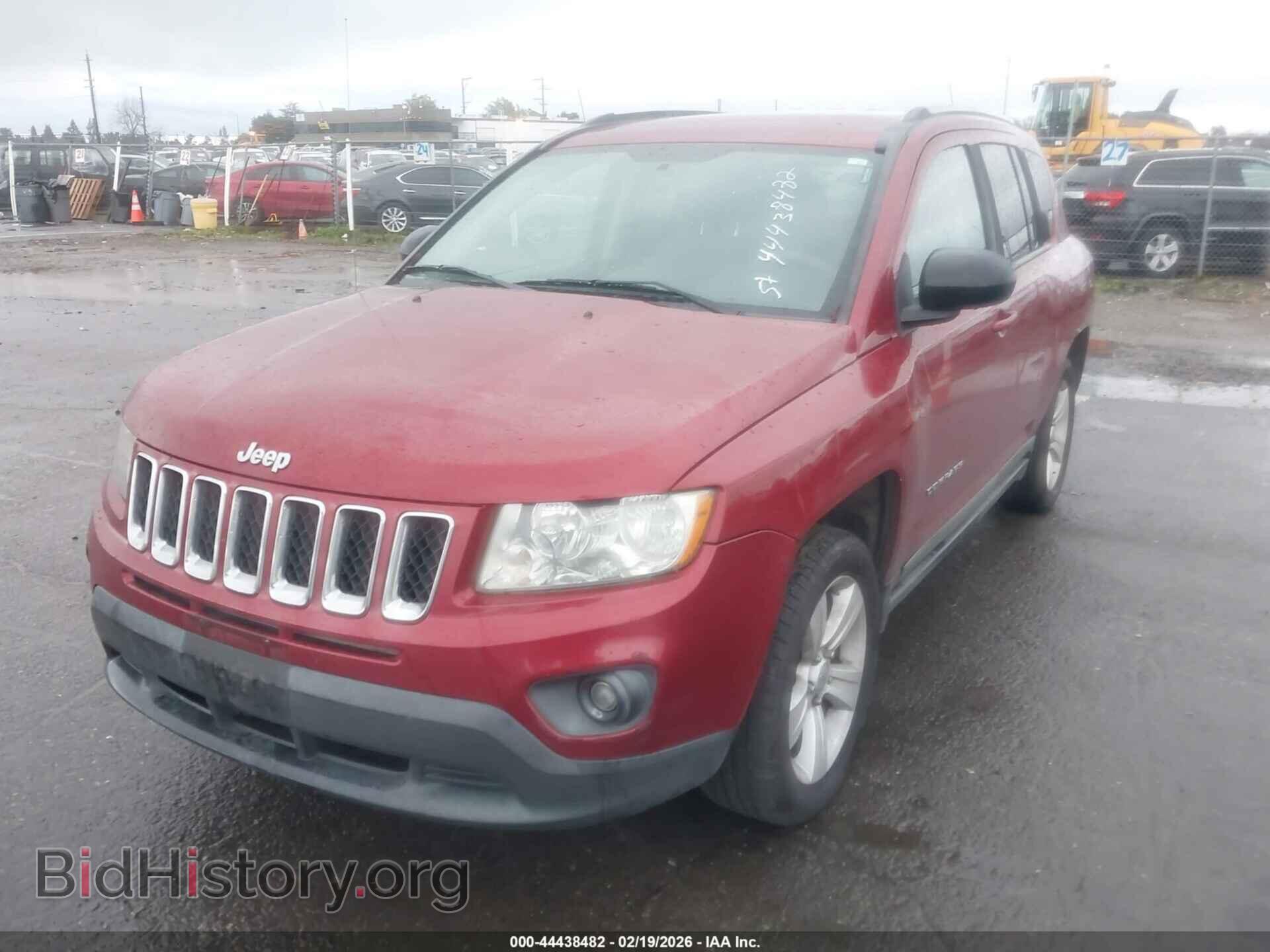 2011 JEEP COMPASS - VIN: 1J4NT1FB2BD176596 - Photo 2