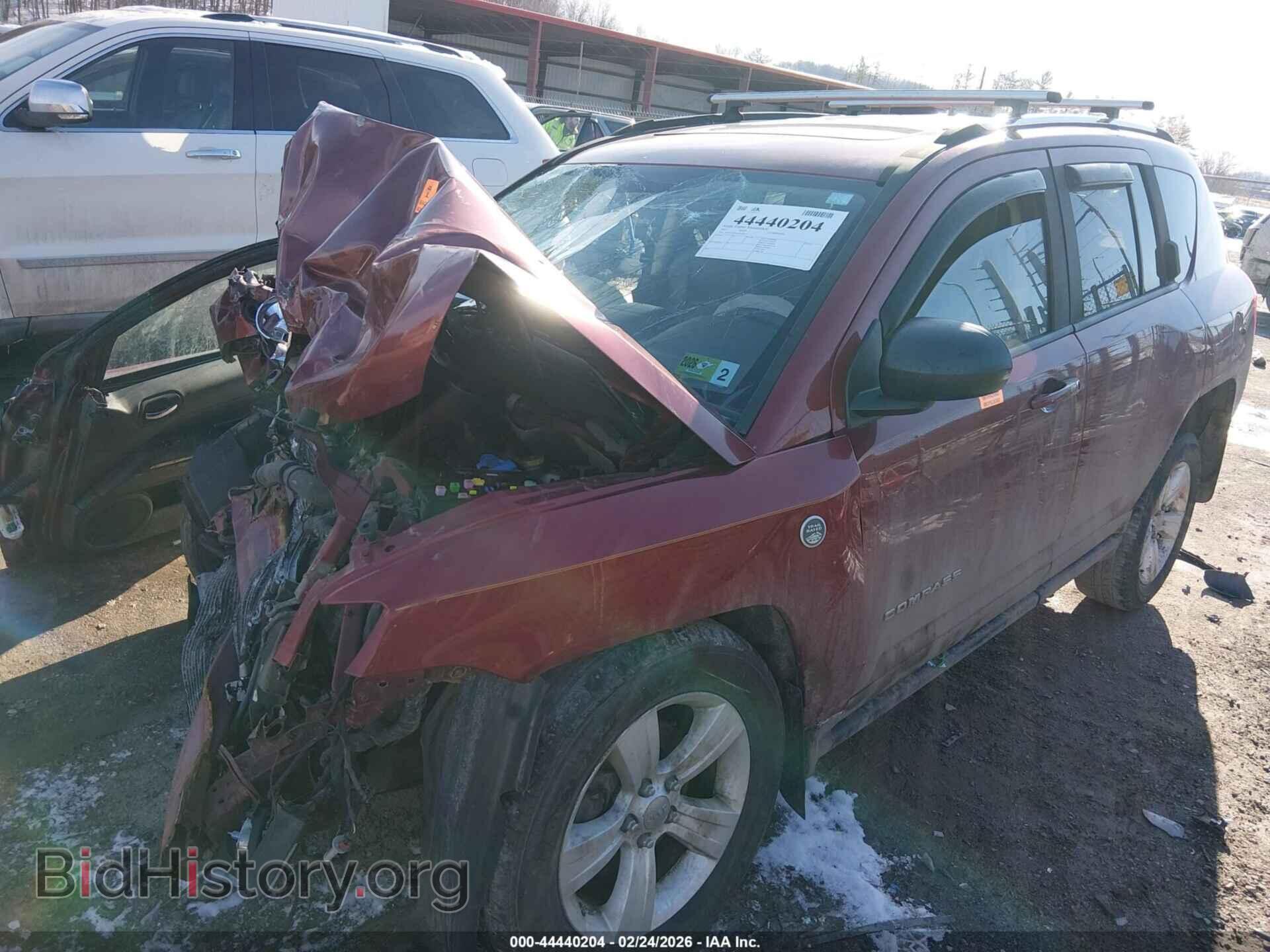 2011 JEEP COMPASS - VIN: 1J4NF5FB1BD169511 - Photo 2