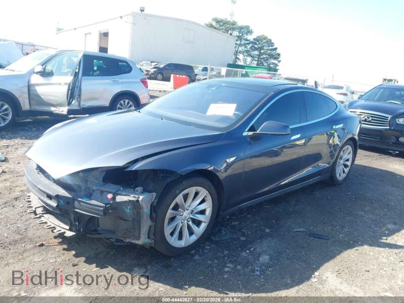 2016 Tesla MODEL S (VIN 5YJSA1E1XGF136953) — photo 2 of 18