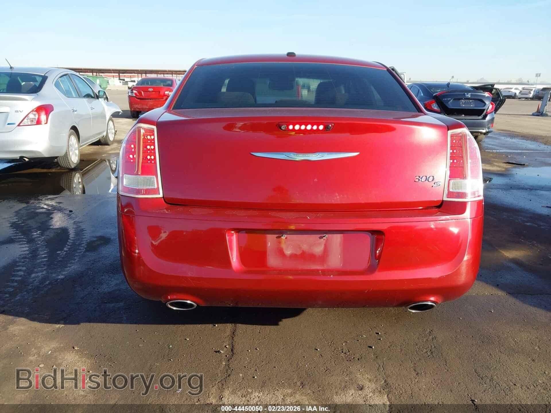 2014 CHRYSLER 300 - VIN: 2C3CCABT4EH100899 - Фото 17