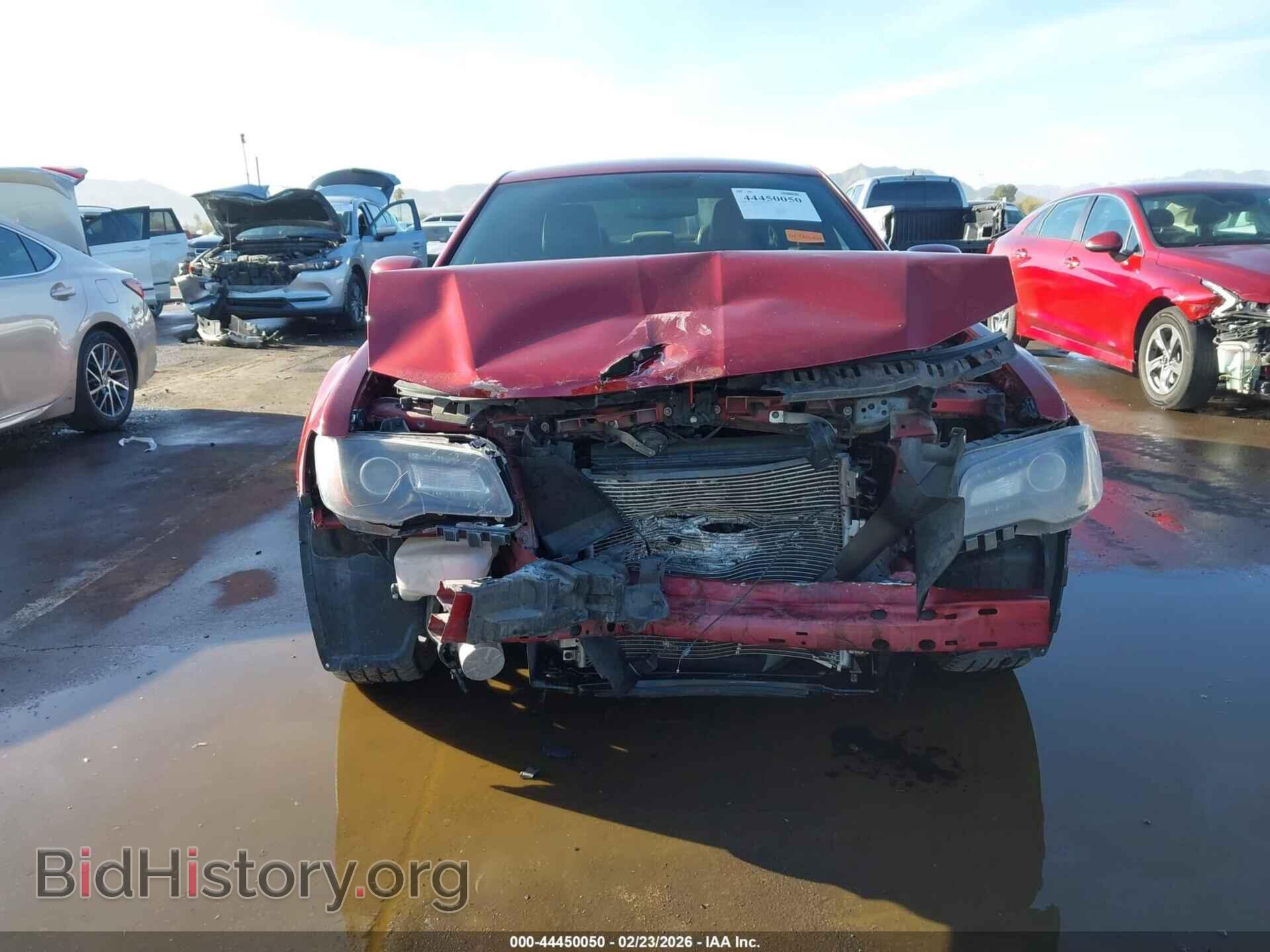 2014 CHRYSLER 300 - VIN: 2C3CCABT4EH100899 - Фото 6
