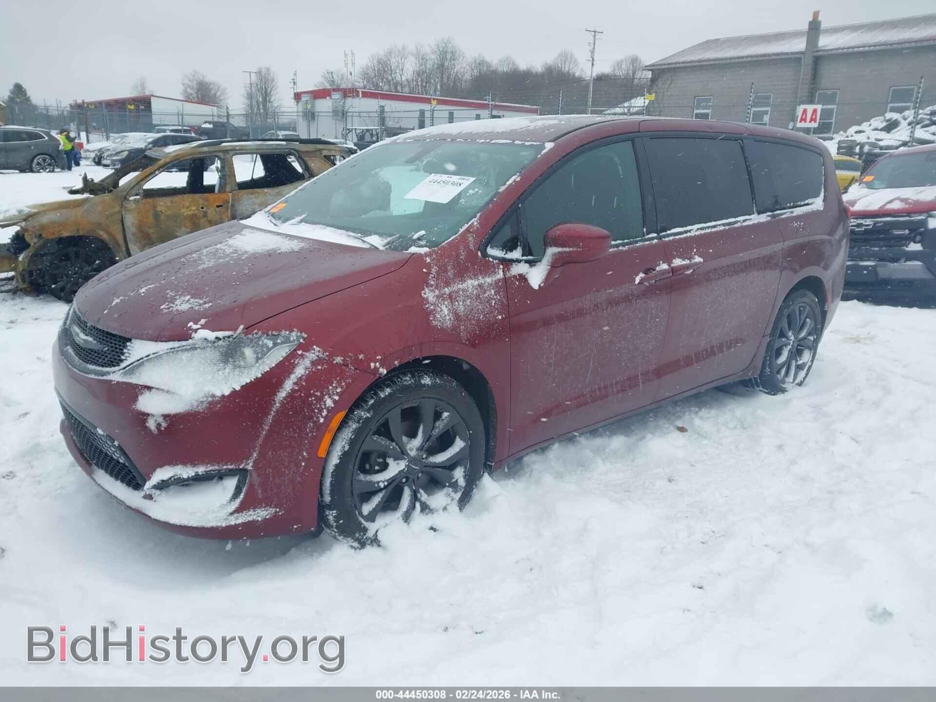 2018 CHRYSLER PACIFICA - VIN: 2C4RC1FG4JR333849 - Photo 2