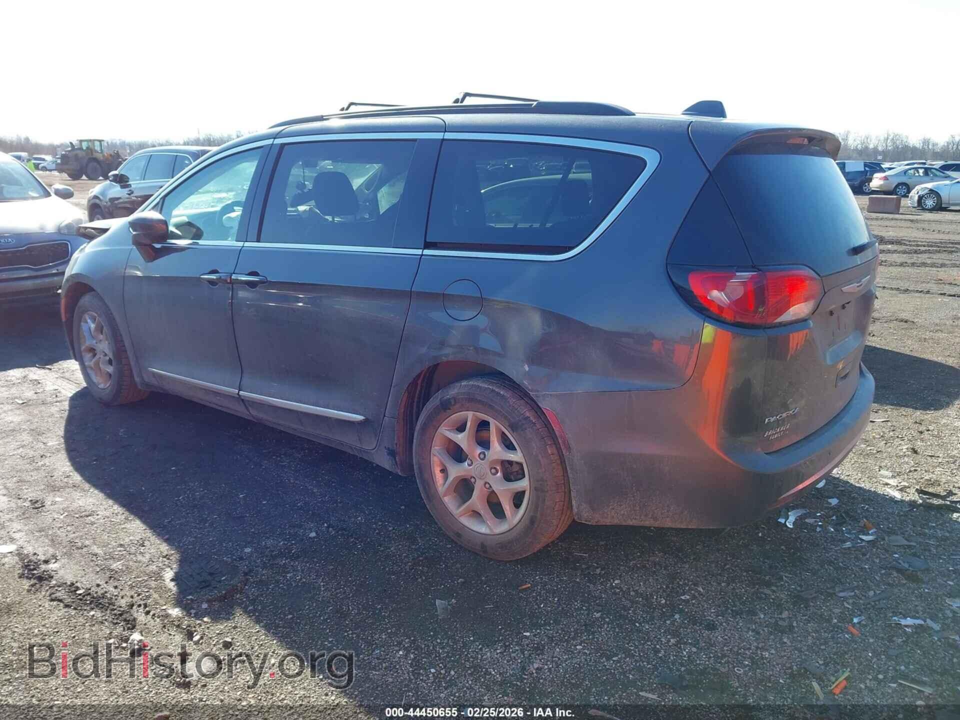 2017 CHRYSLER PACIFICA - VIN: 2C4RC1BG7HR820804 - Фото 3