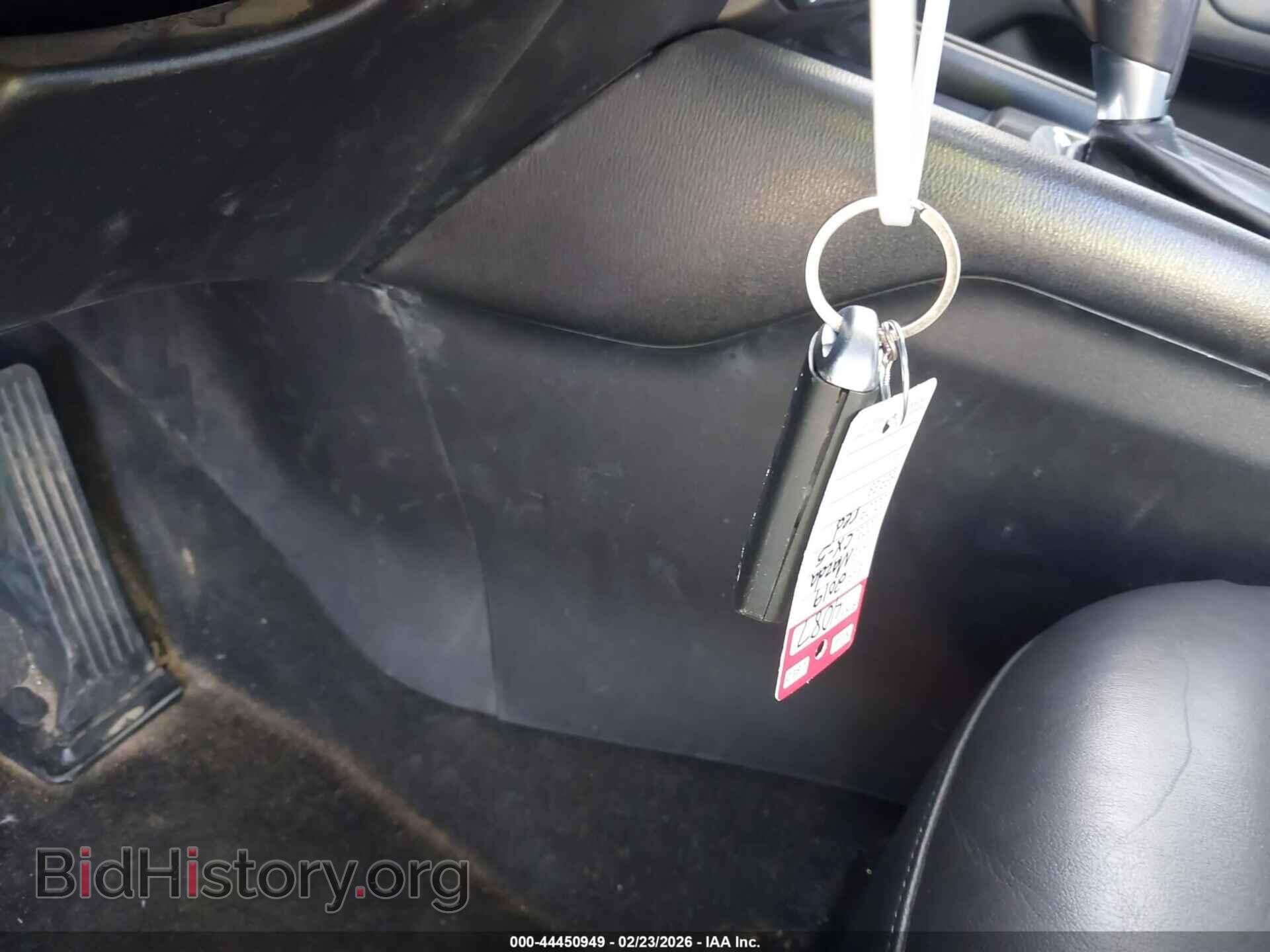 2019 MAZDA CX-5 - VIN: JM3KFACM6K1576871 - Фото 11