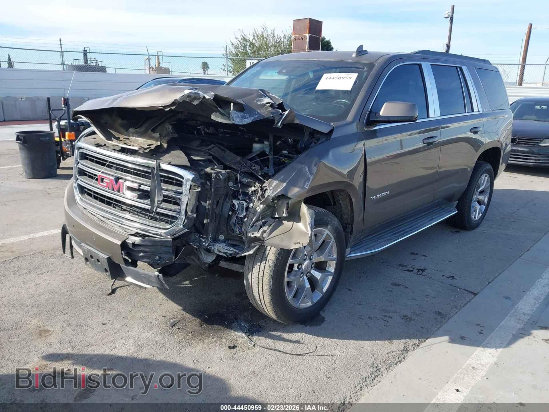 2015 GMC YUKON - VIN: 1GKS1BKC6FR532628 - Фото 2