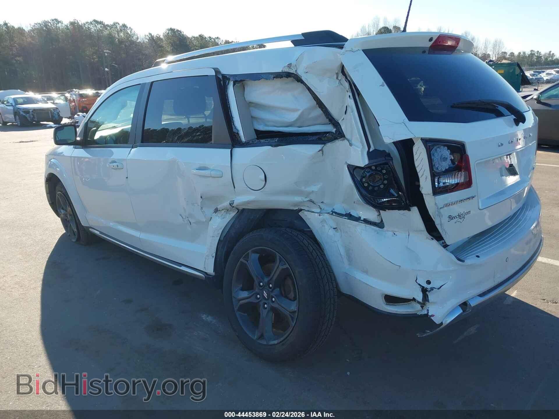 2020 DODGE JOURNEY - VIN: 3C4PDCGB2LT206858 - Фото 3