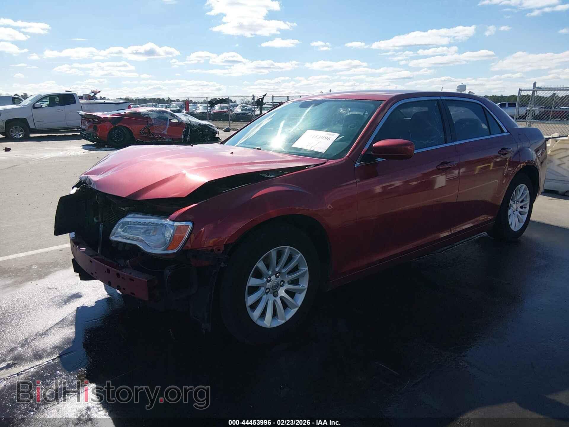 2013 CHRYSLER 300 - VIN: 2C3CCAAG4DH707792 - Фото 2