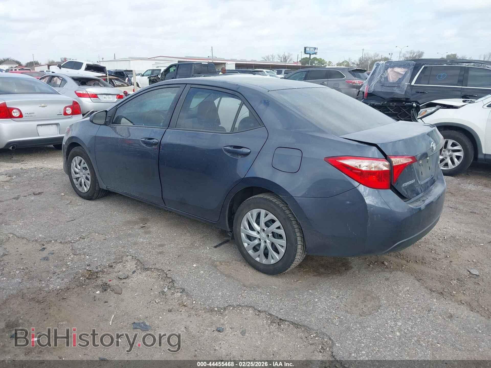 2018 TOYOTA COROLLA - VIN: 5YFBURHE3JP748864 - Фото 3