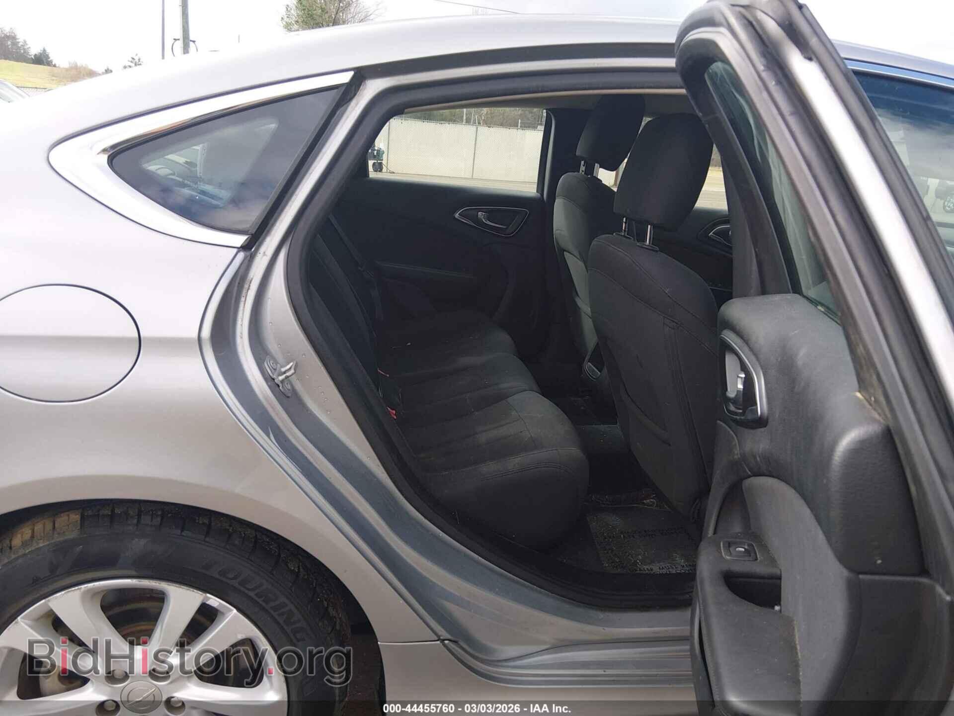 2015 CHRYSLER 200 - VIN: 1C3CCCAB2FN745659 - Фото 8