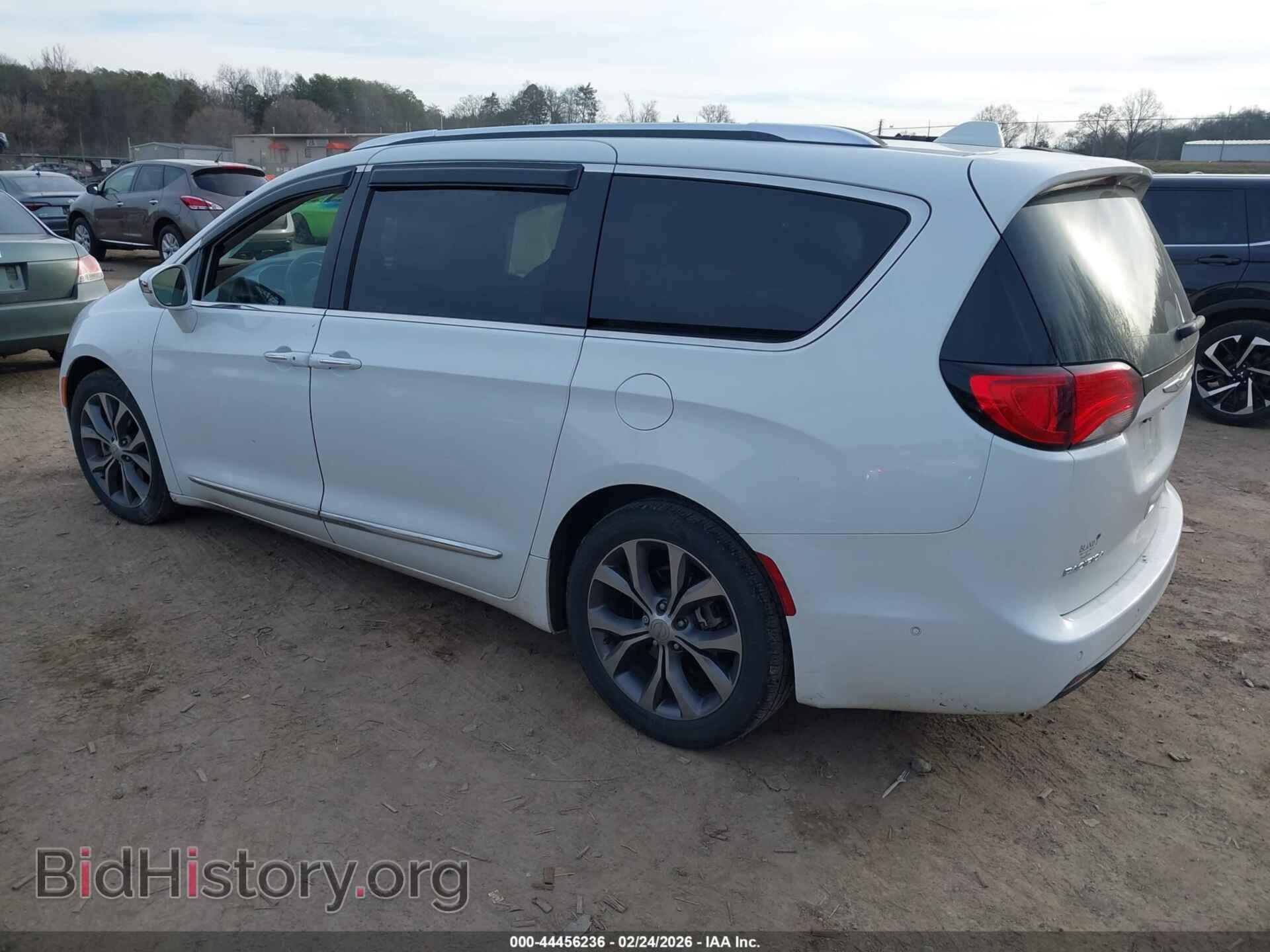 2017 CHRYSLER PACIFICA - VIN: 2C4RC1GG4HR778262 - Фото 3