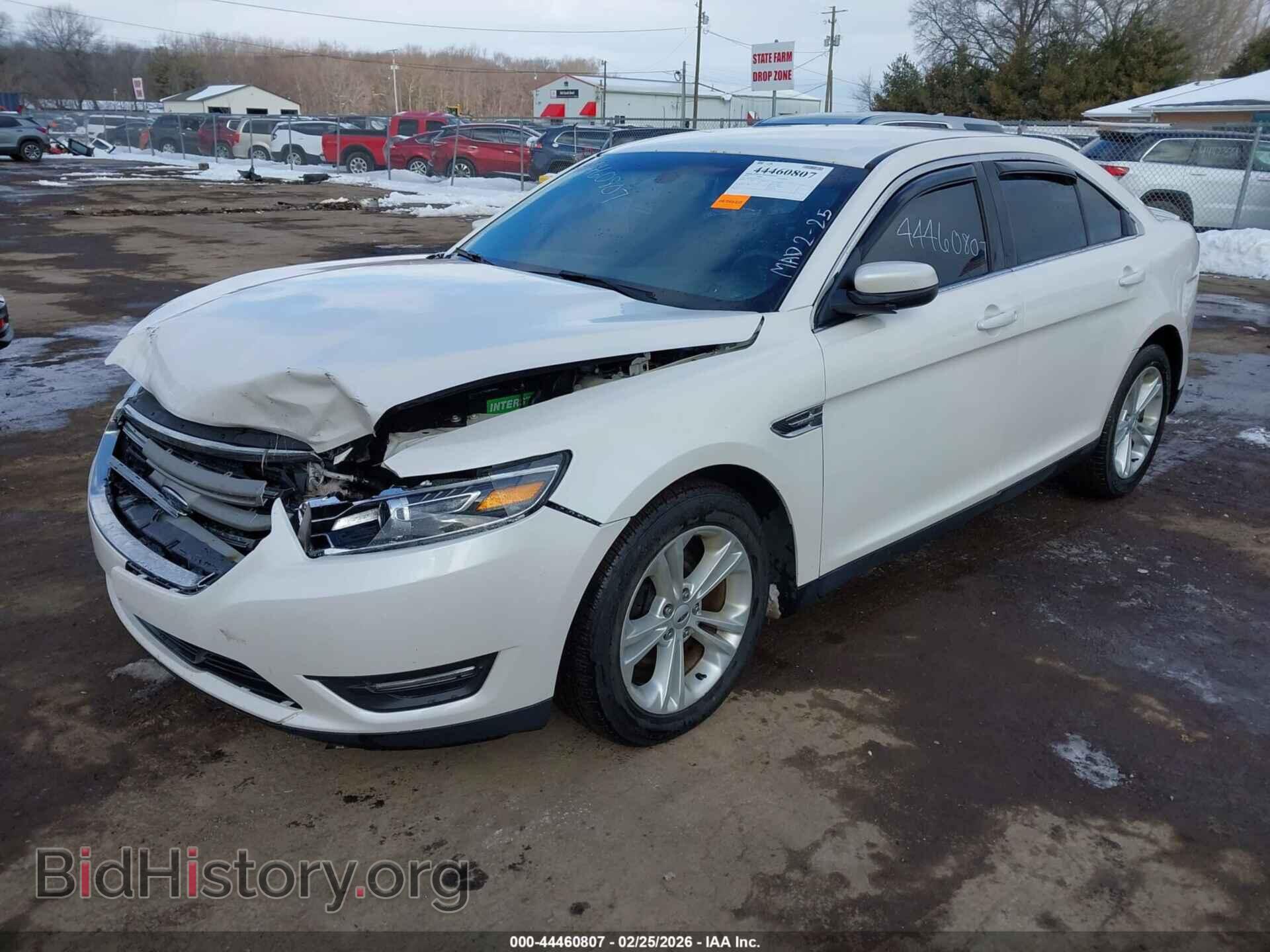 2016 FORD TAURUS - VIN: 1FAHP2E82GG153513 - Фото 2