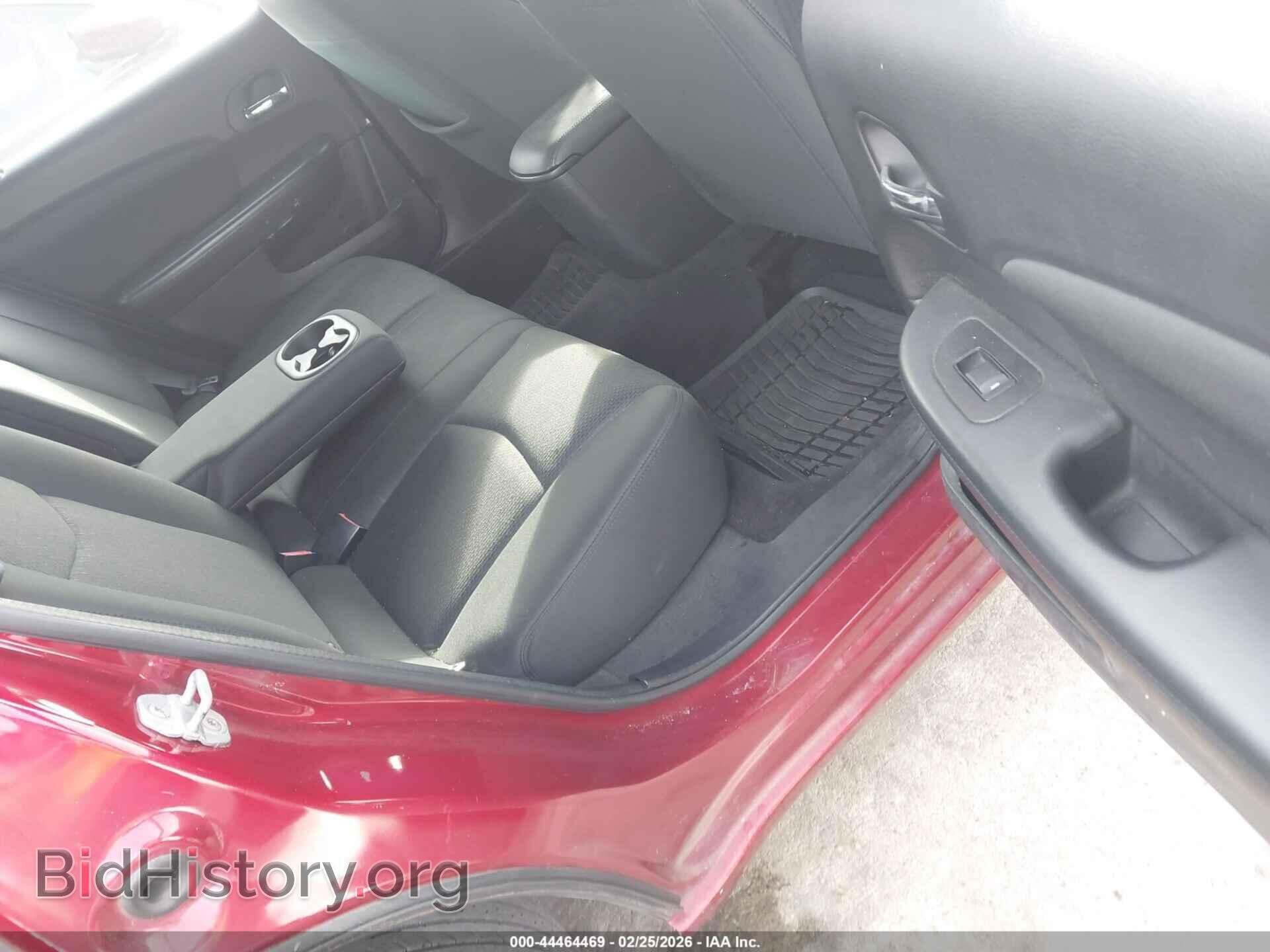 2011 CHRYSLER 200 - VIN: 1C3BC4FBXBN538330 - Фото 8