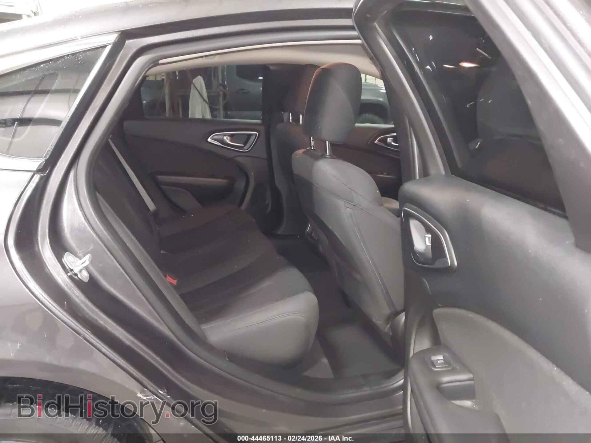 2015 CHRYSLER 200 - VIN: 1C3CCCAB3FN673435 - Photo 8