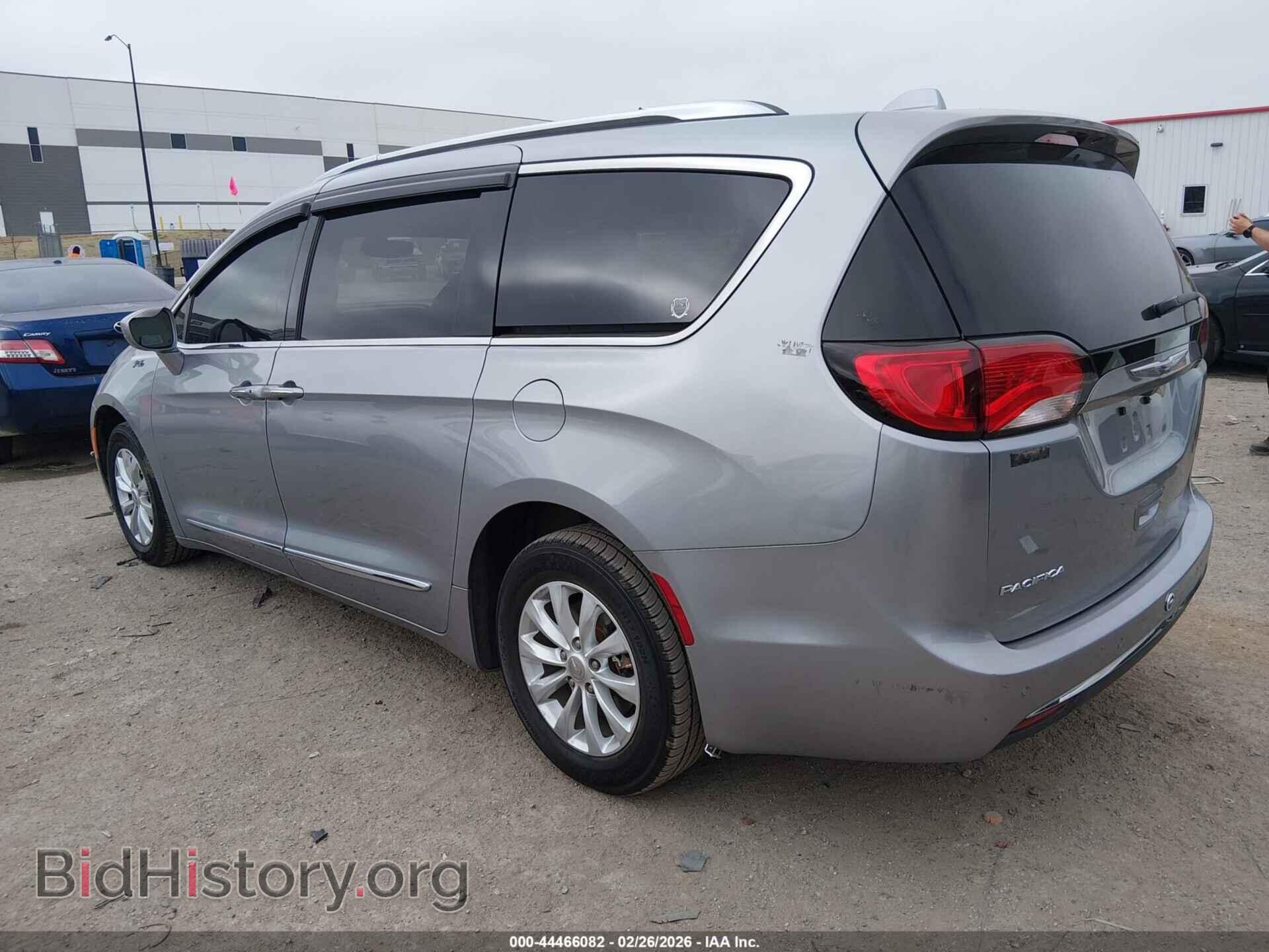 2019 CHRYSLER PACIFICA - VIN: 2C4RC1BG4KR540085 - Photo 3