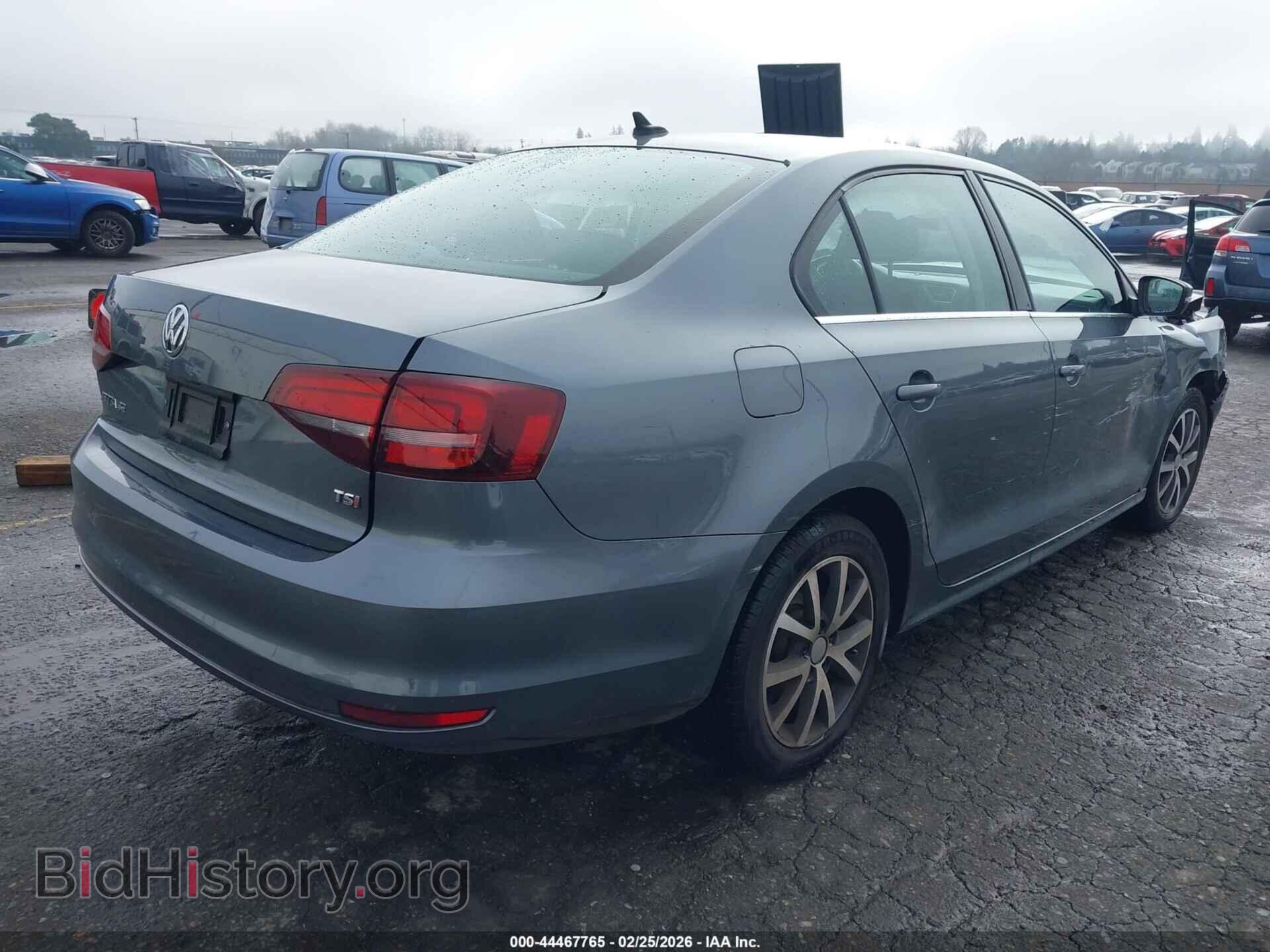 2017 VOLKSWAGEN JETTA - VIN: 3VWDB7AJ0HM357549 - Фото 4