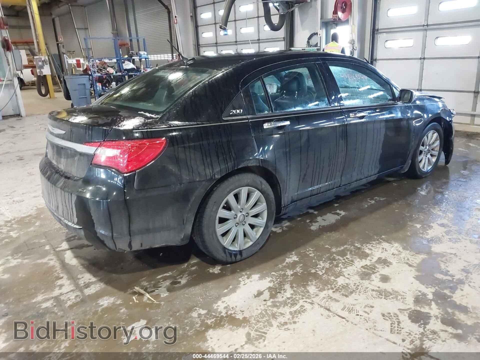 2013 CHRYSLER 200 - VIN: 1C3CCBCG6DN585799 - Фото 4