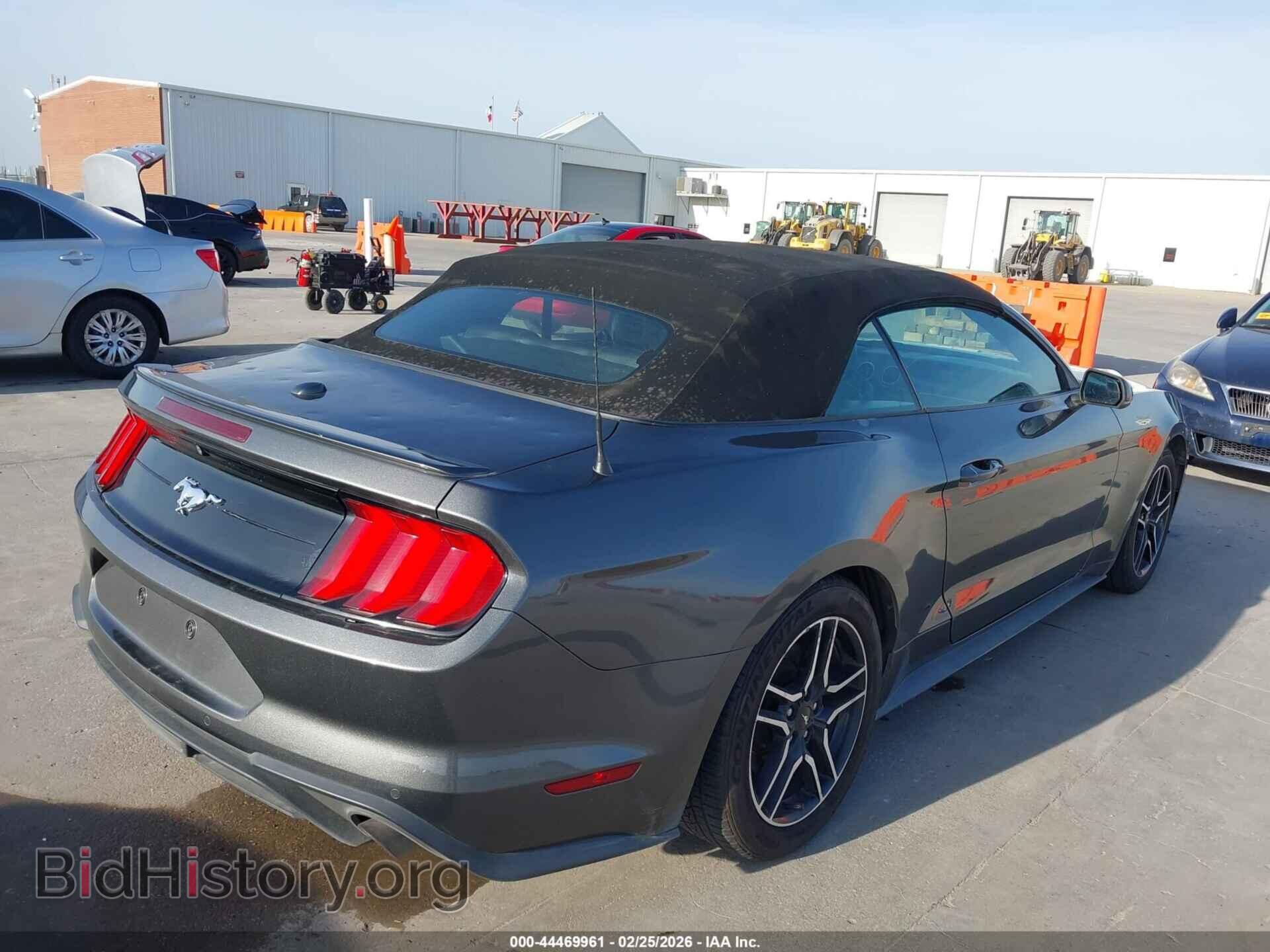 2018 FORD MUSTANG - VIN: 1FATP8UH5J5110124 - Фото 4