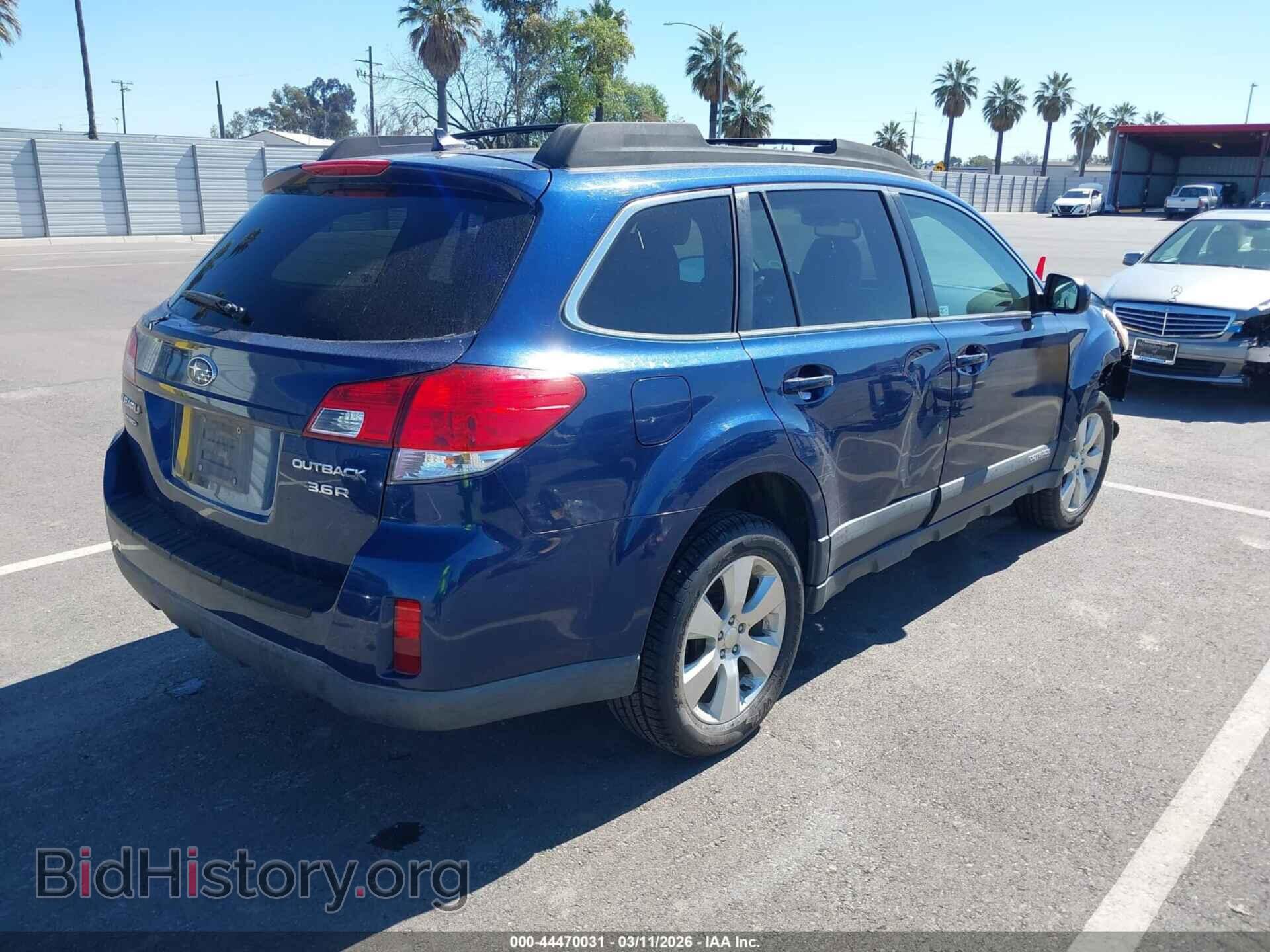 2011 SUBARU OUTBACK - VIN: 4S4BRDJC8B2340384 - Фото 4