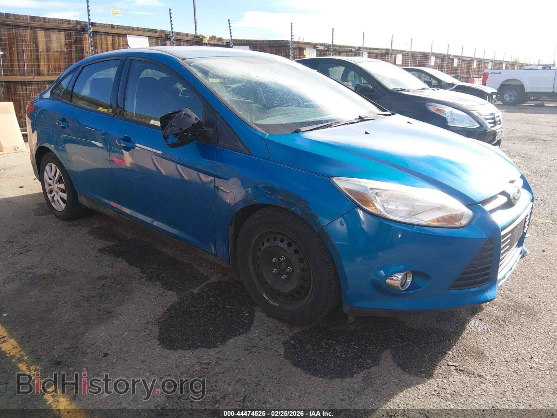 Photo 1FAHP3F26CL413641 - FORD FOCUS 2012