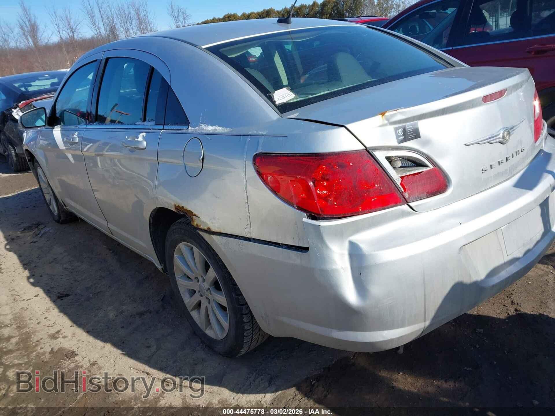 2010 CHRYSLER SEBRING - VIN: 1C3CC5FB2AN217424 - Фото 3